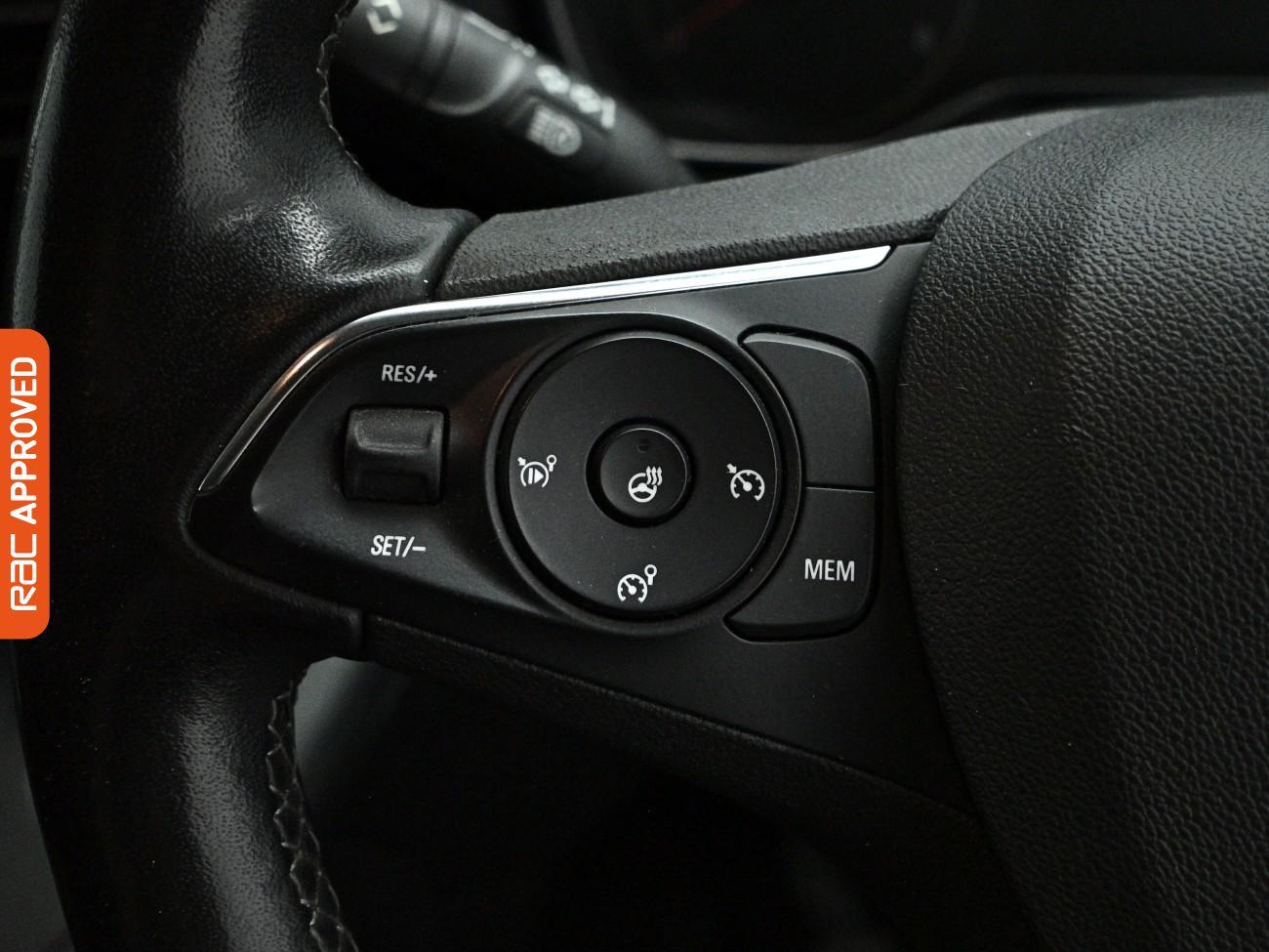 Vauxhall Combo Life view 21