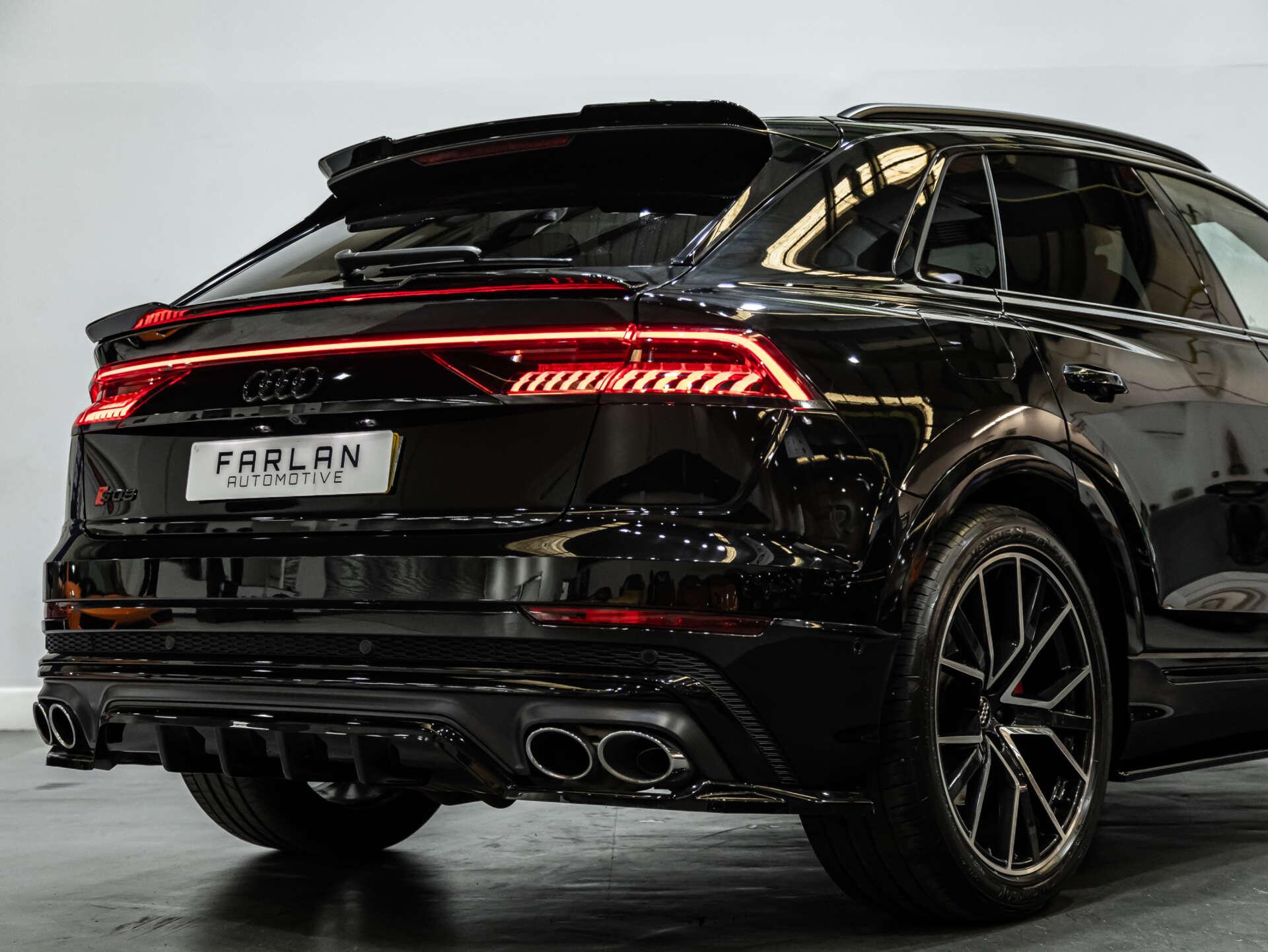 Audi SQ8 view 39