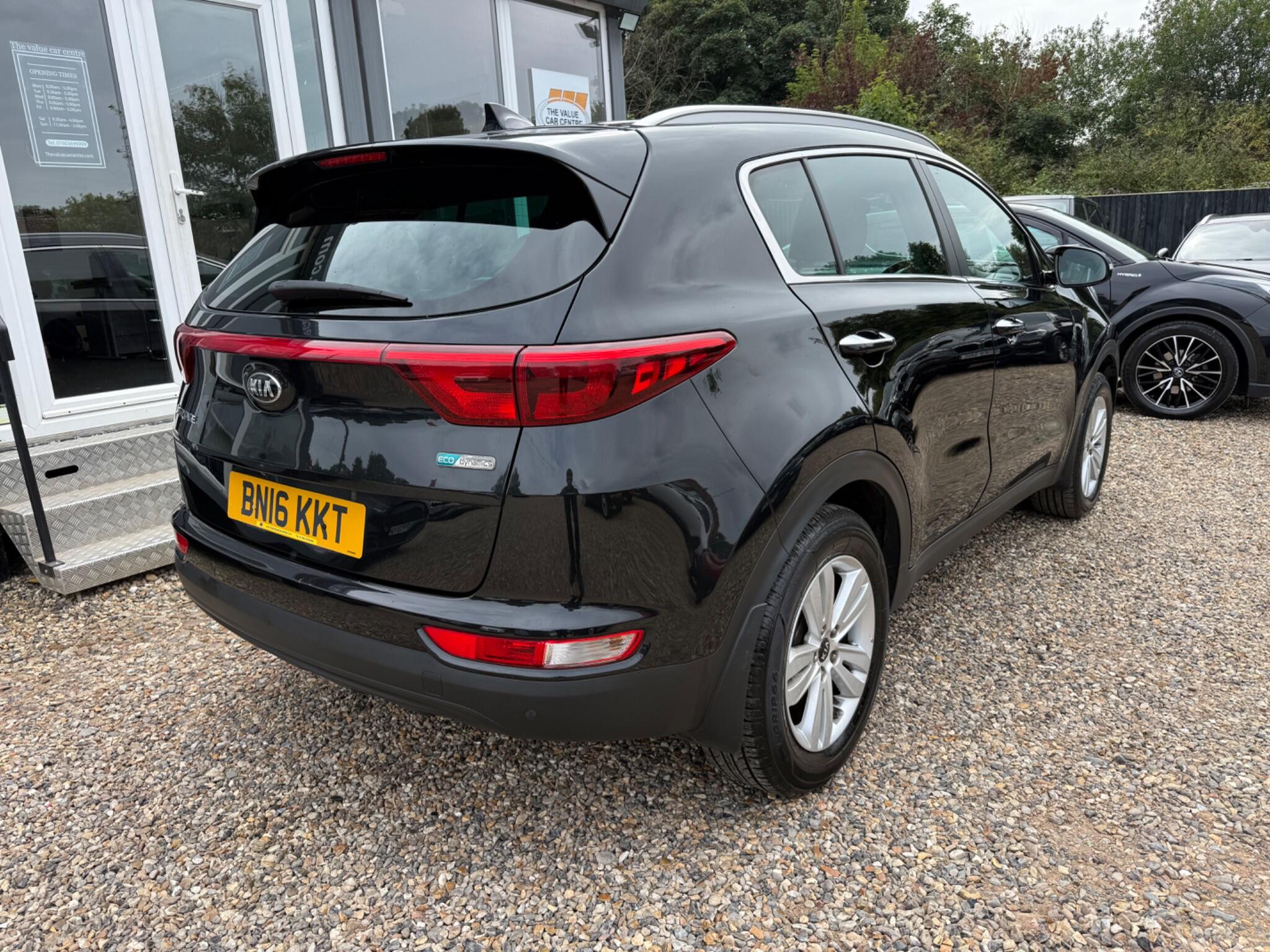 Kia Sportage view 3