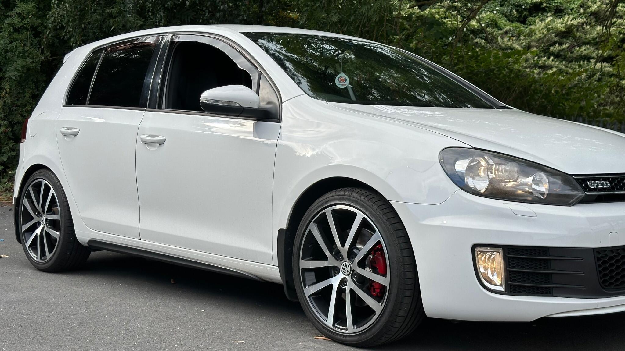 Volkswagen Golf view 6