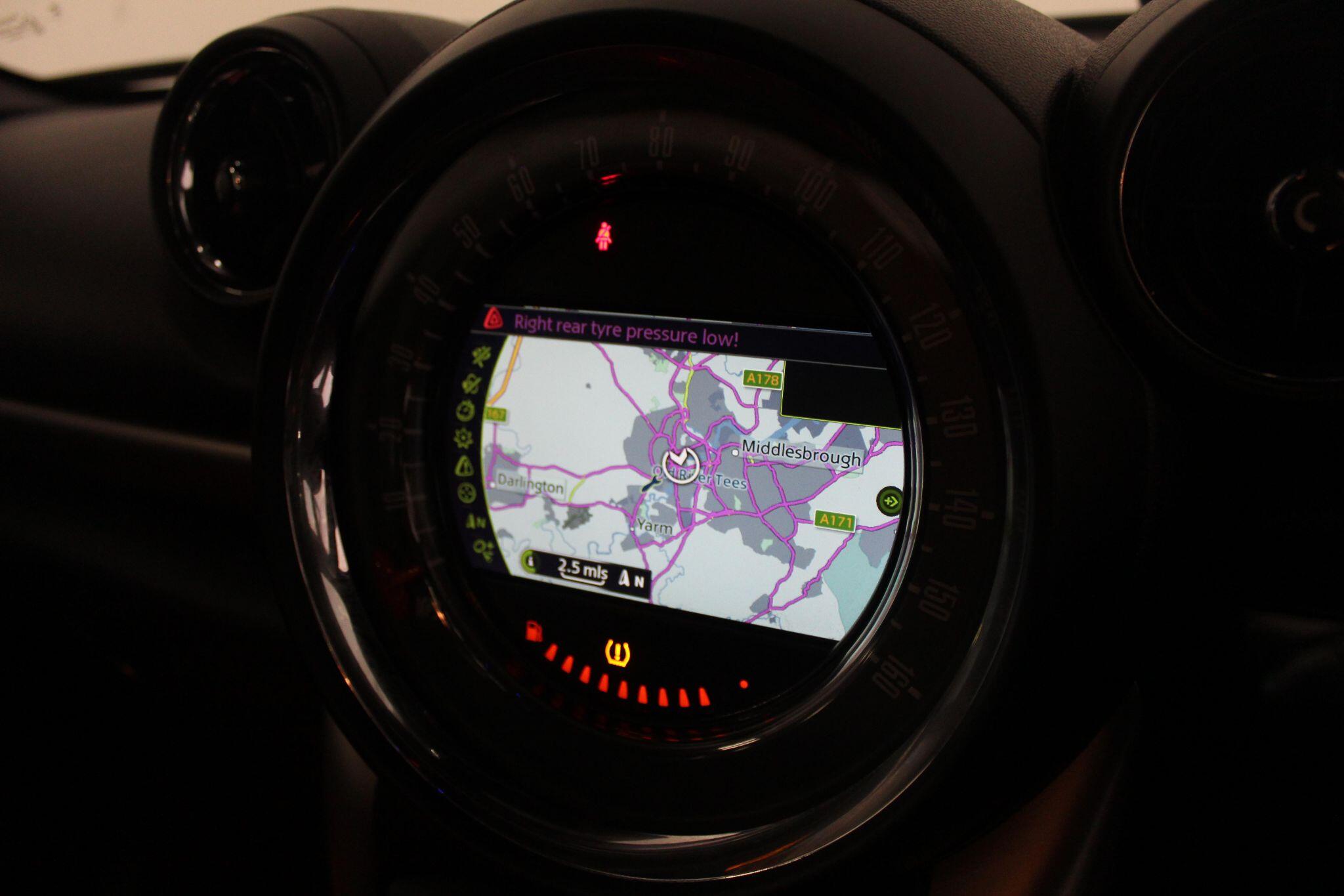 Mini Countryman view 37