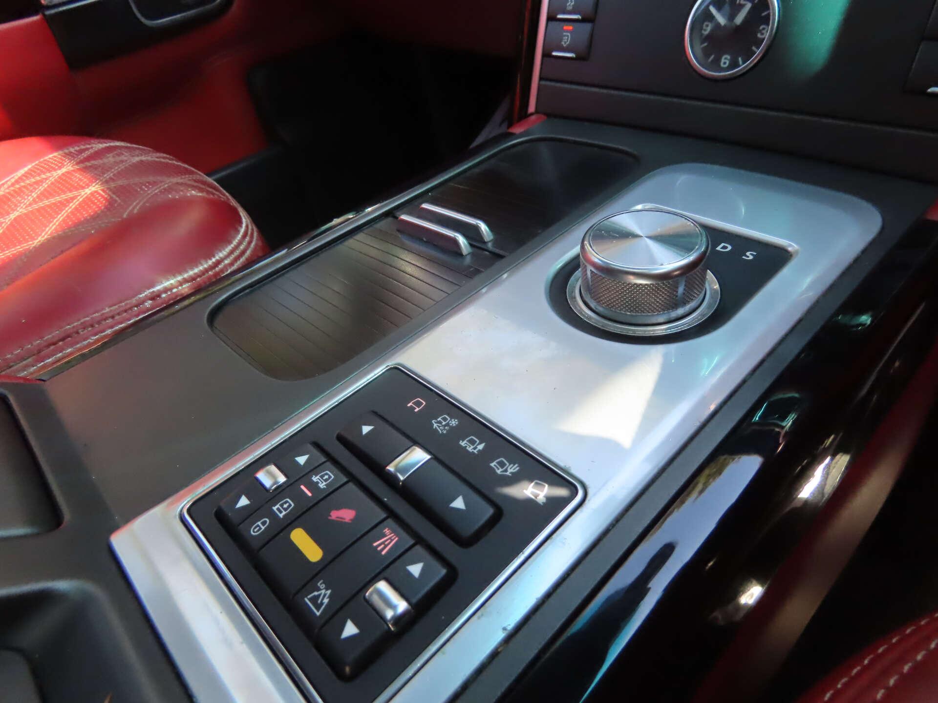 Land Rover Range Rover view 19