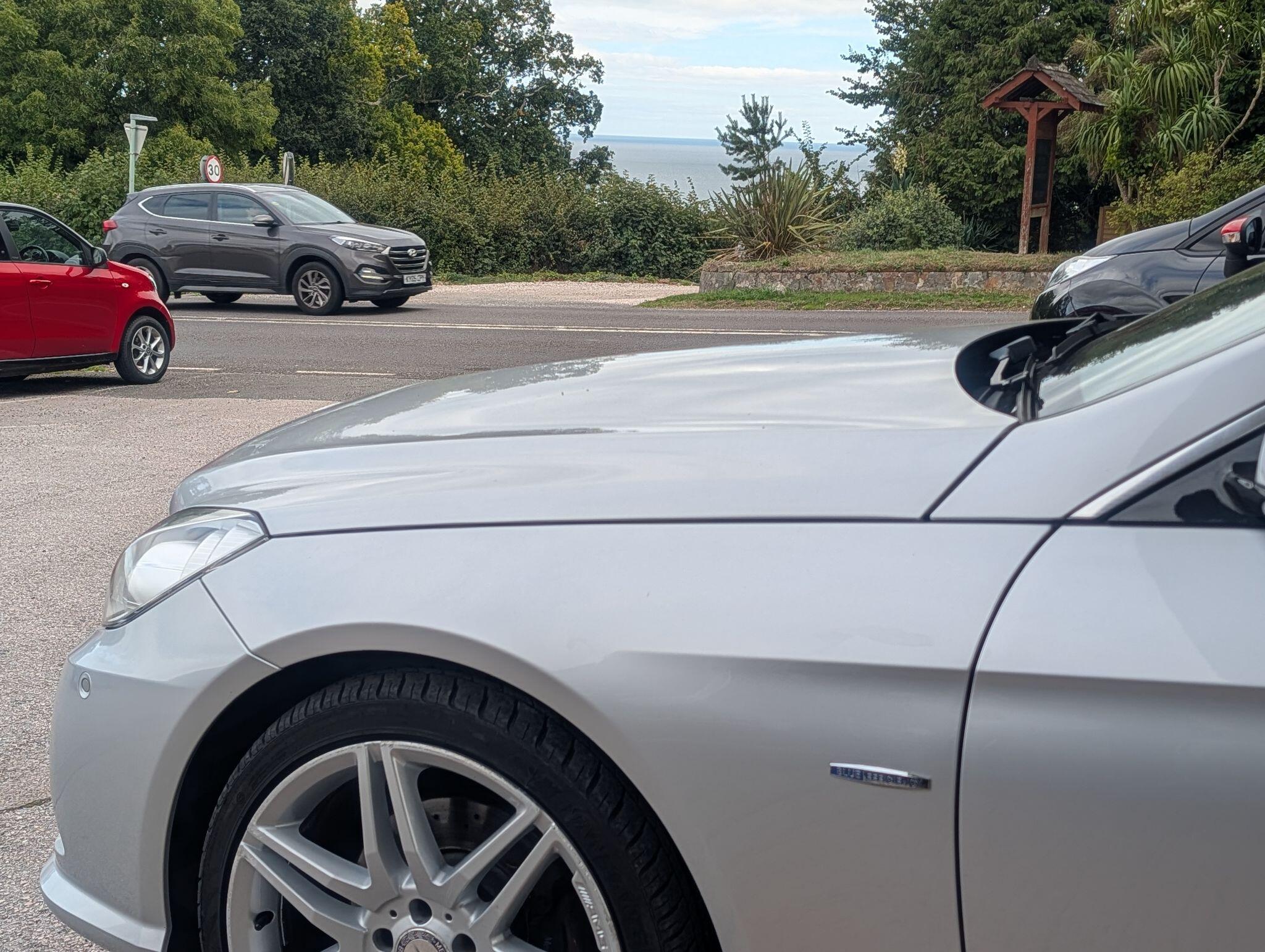 Mercedes-Benz E-Class view 18