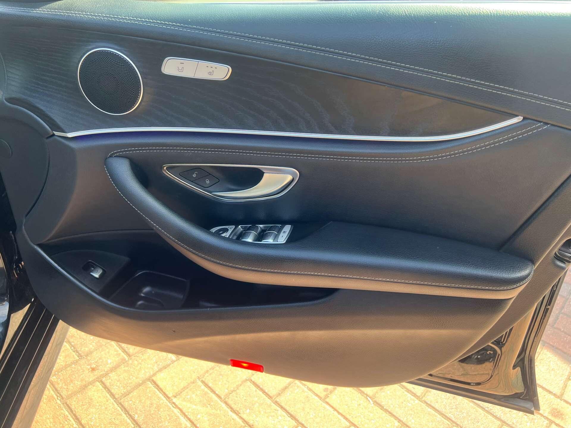 Mercedes-Benz E-Class view 62