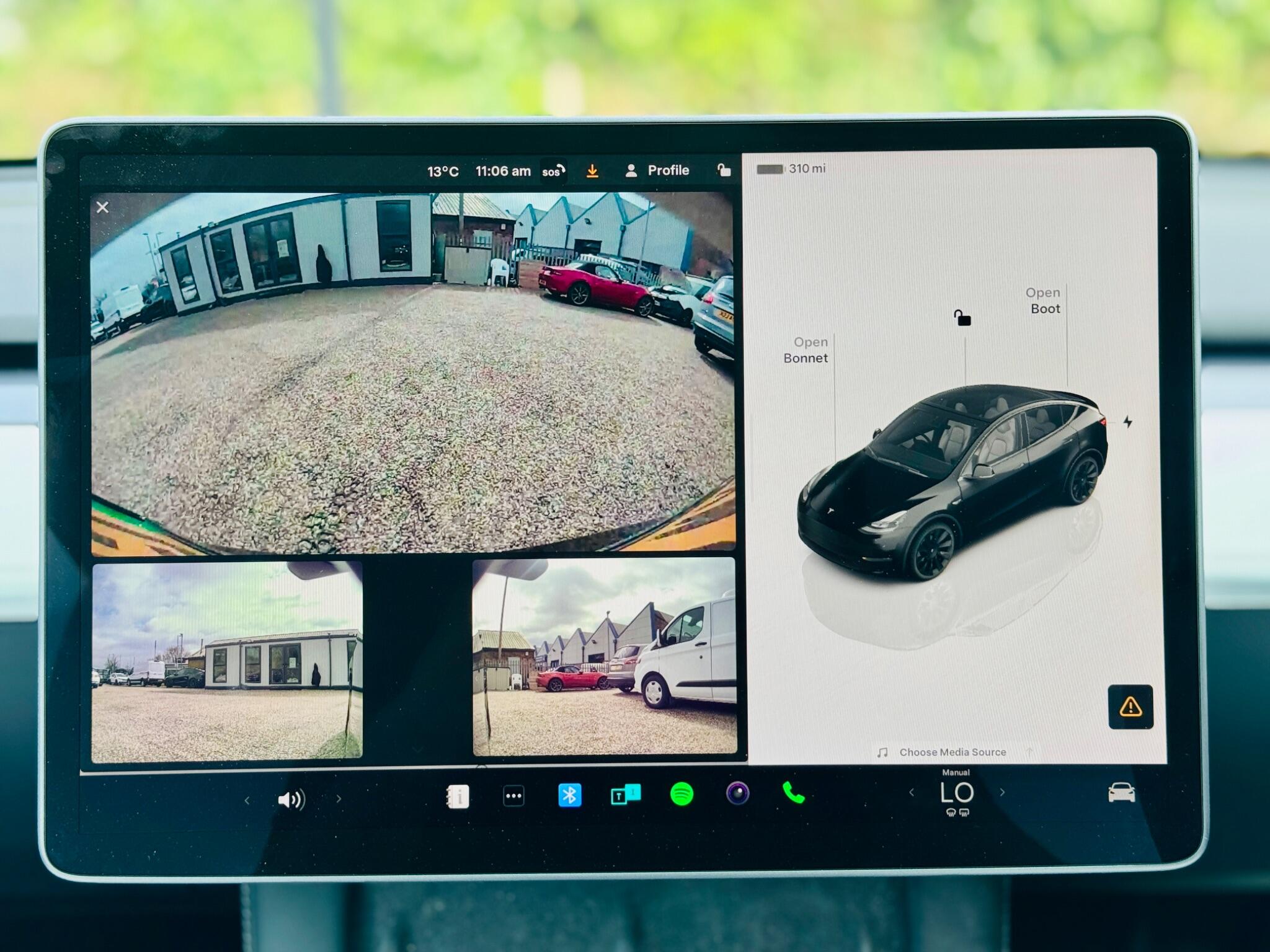 Tesla Model Y view 25