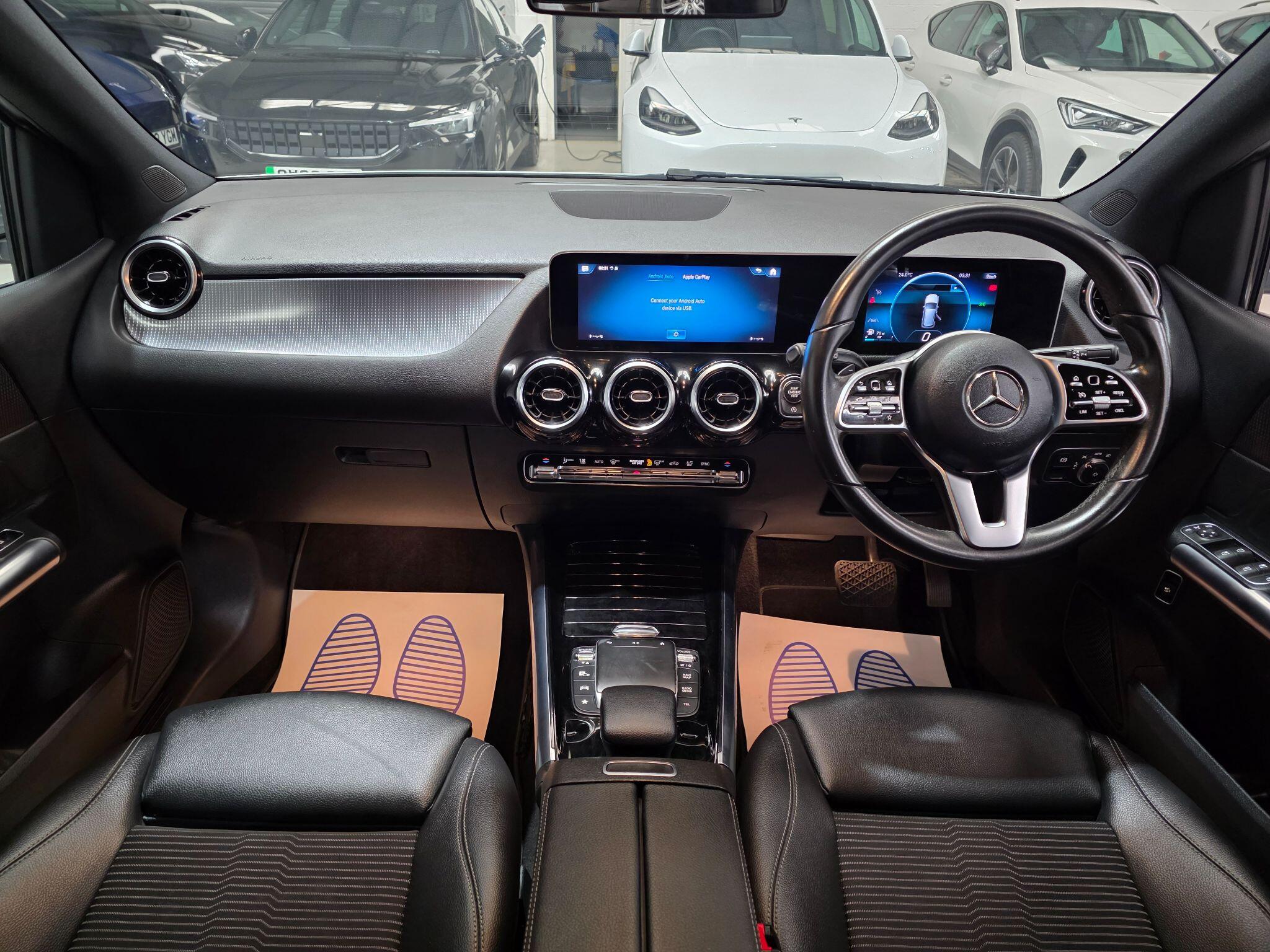 Mercedes-Benz B Class view 5
