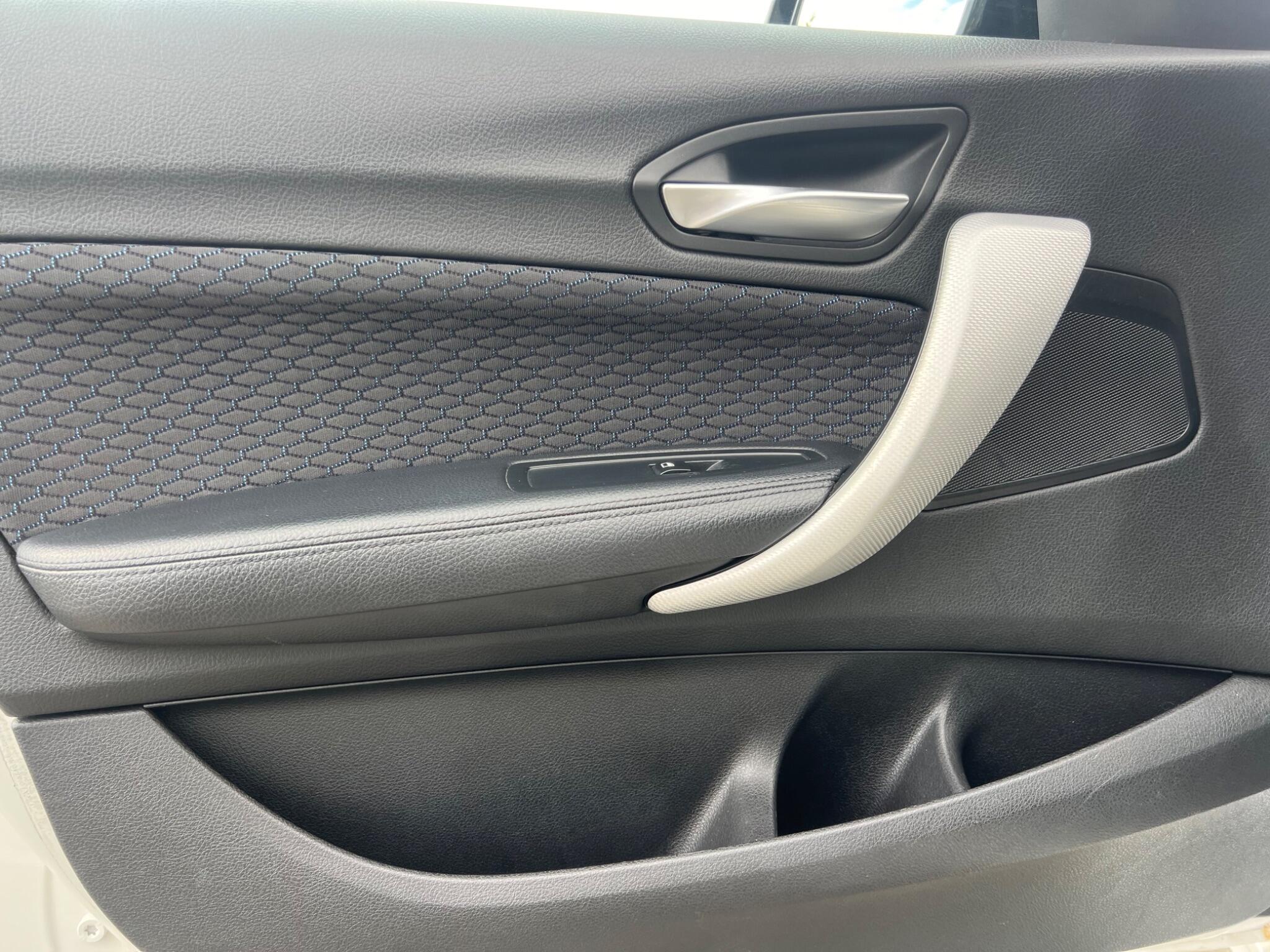 BMW 1 Series view 23