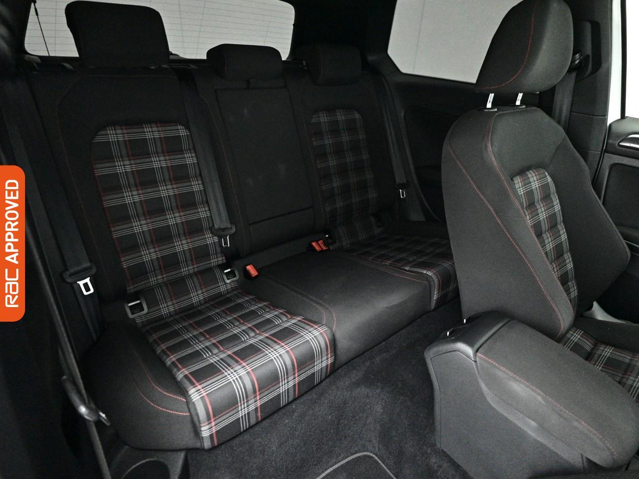 Volkswagen Golf view 13