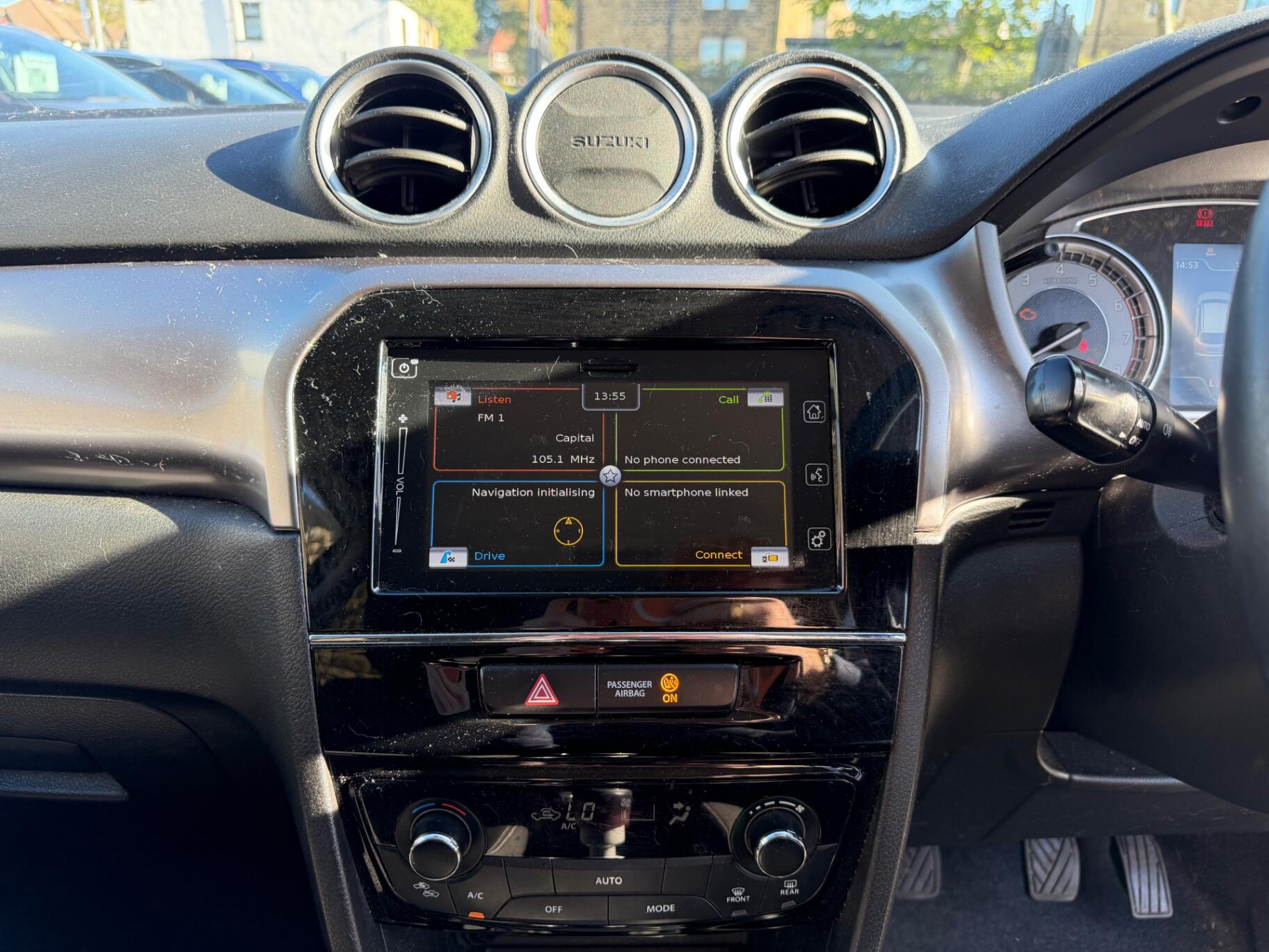 Suzuki Vitara view 16