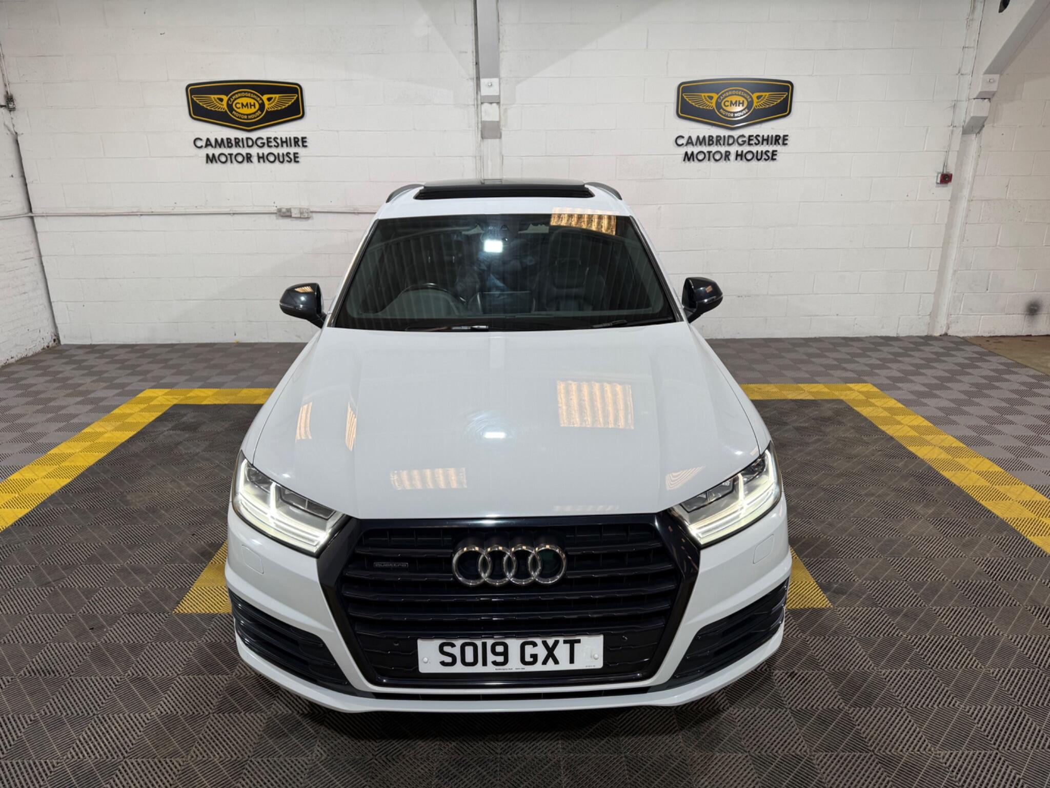 Audi Q7 view 52