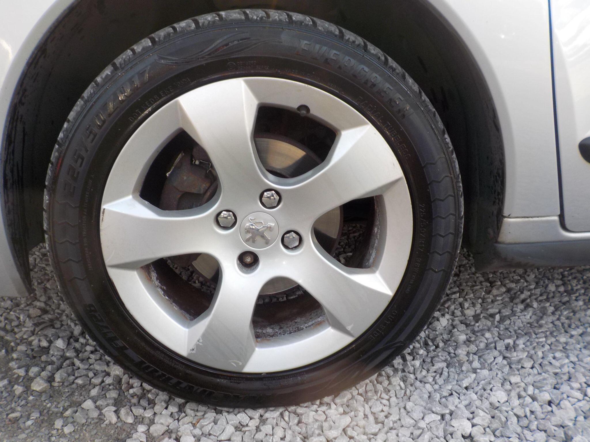 Peugeot 3008 1.6 HDi Active Euro 5 5dr