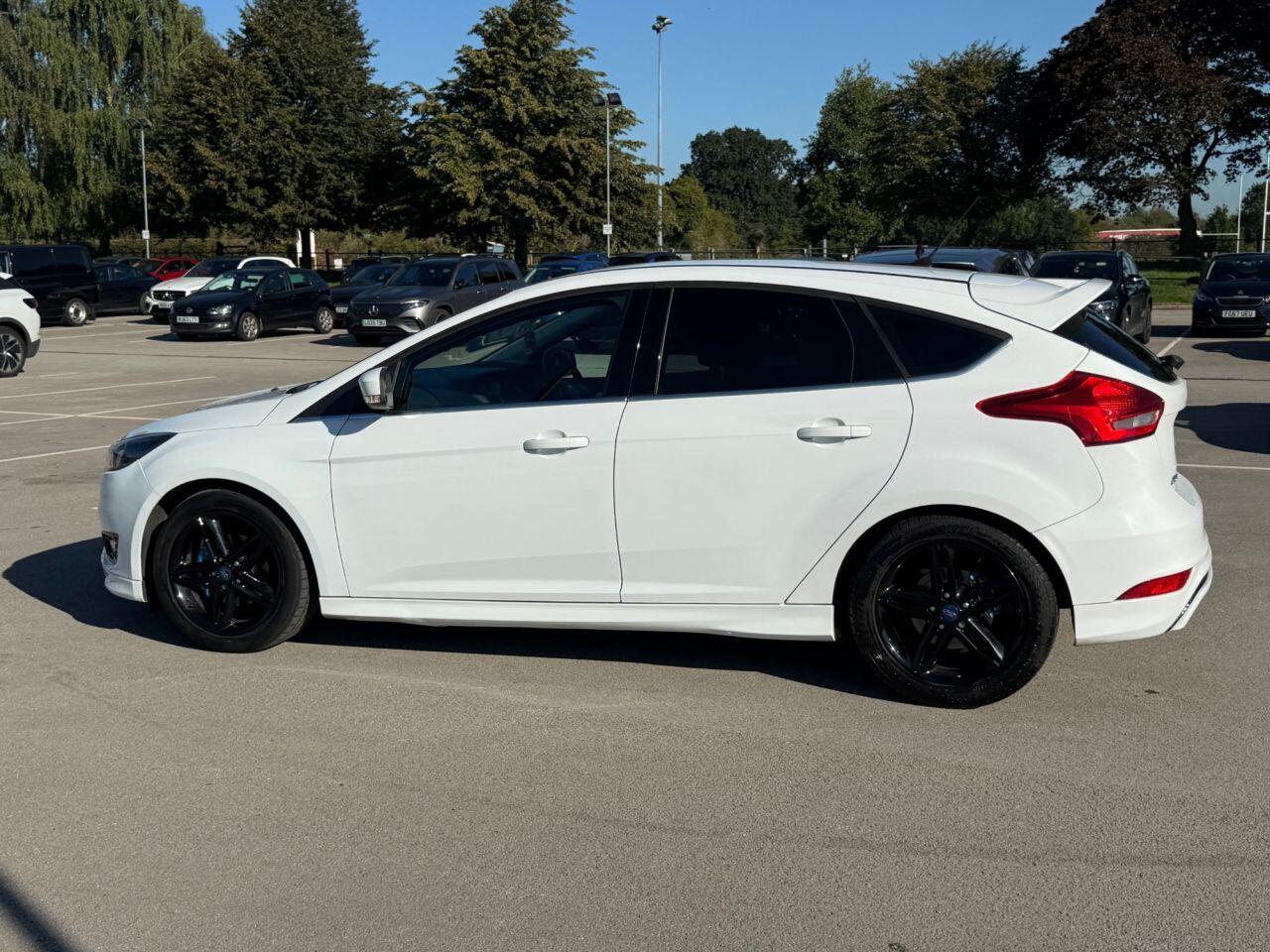 Ford Focus view 38