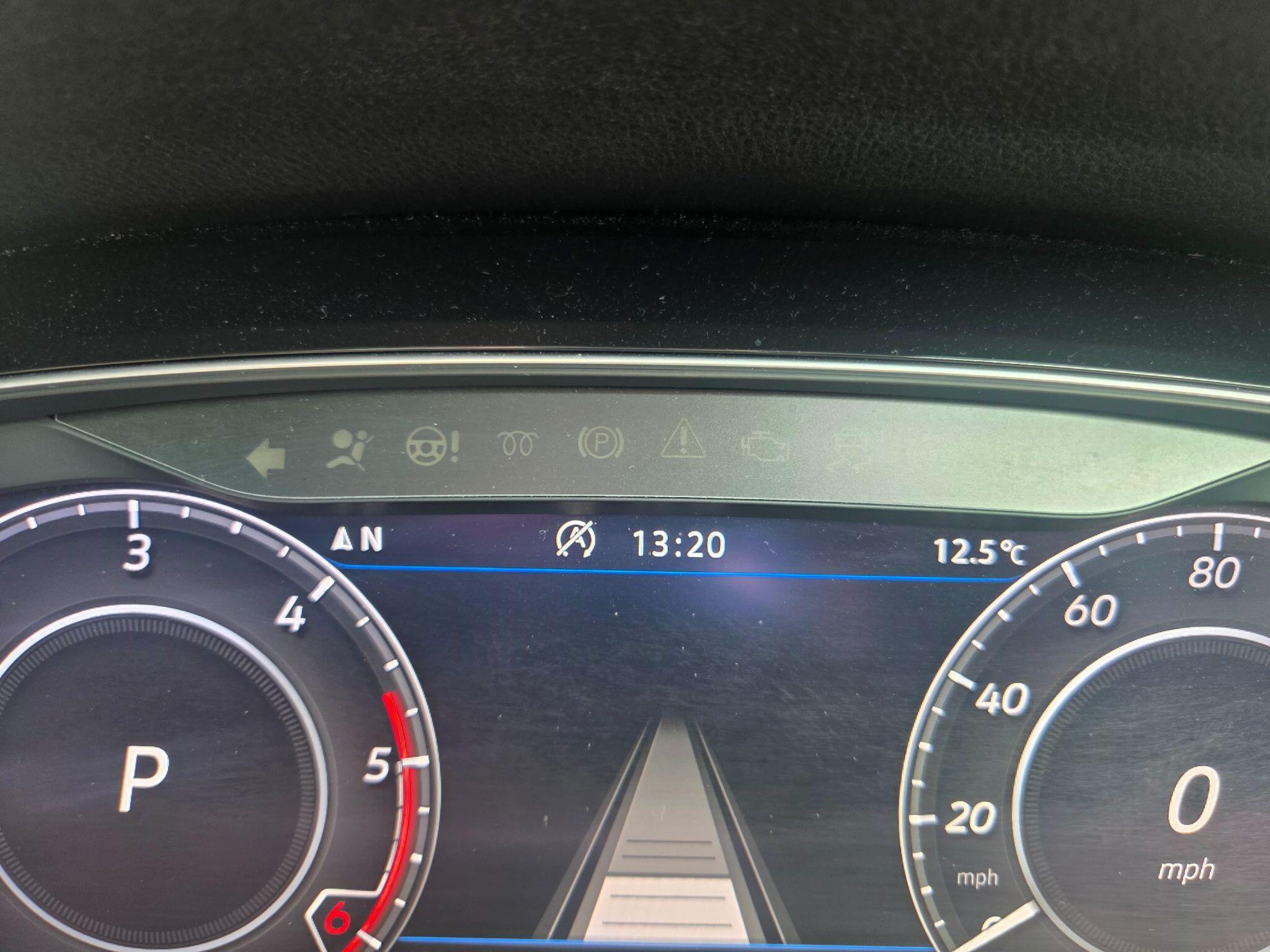 Volkswagen Golf view 33