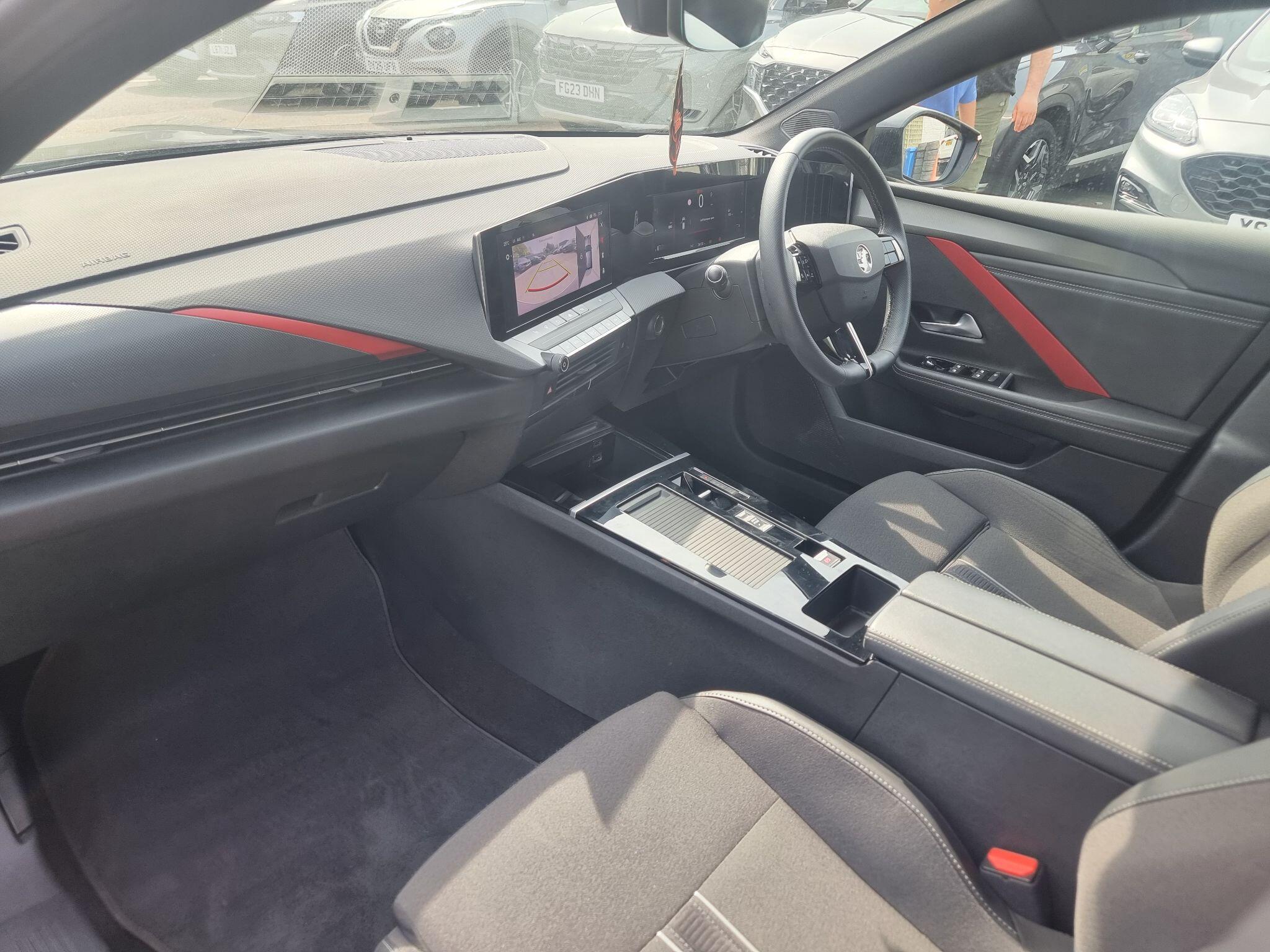Vauxhall Astra view 21