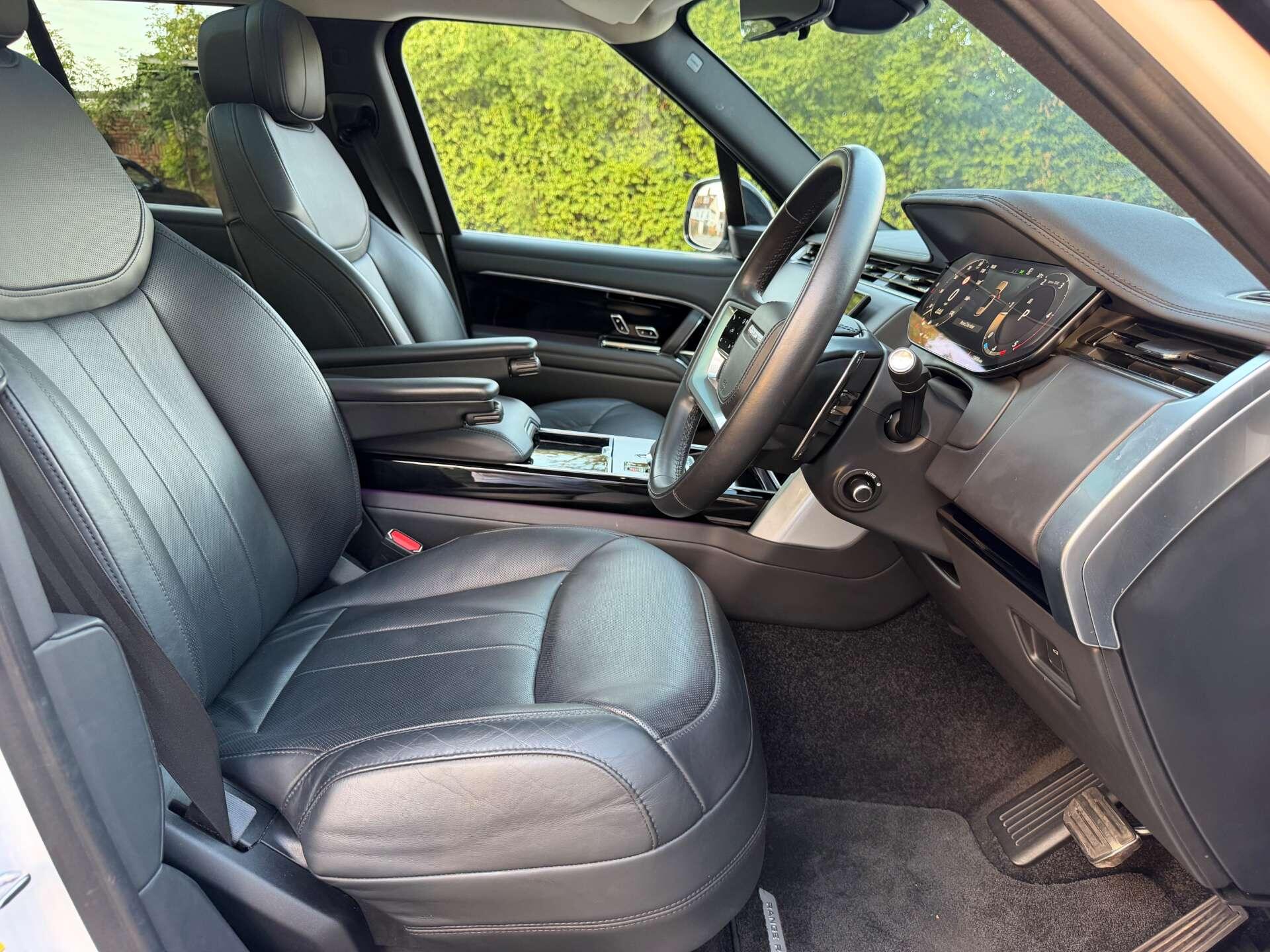 Land Rover Range Rover view 27