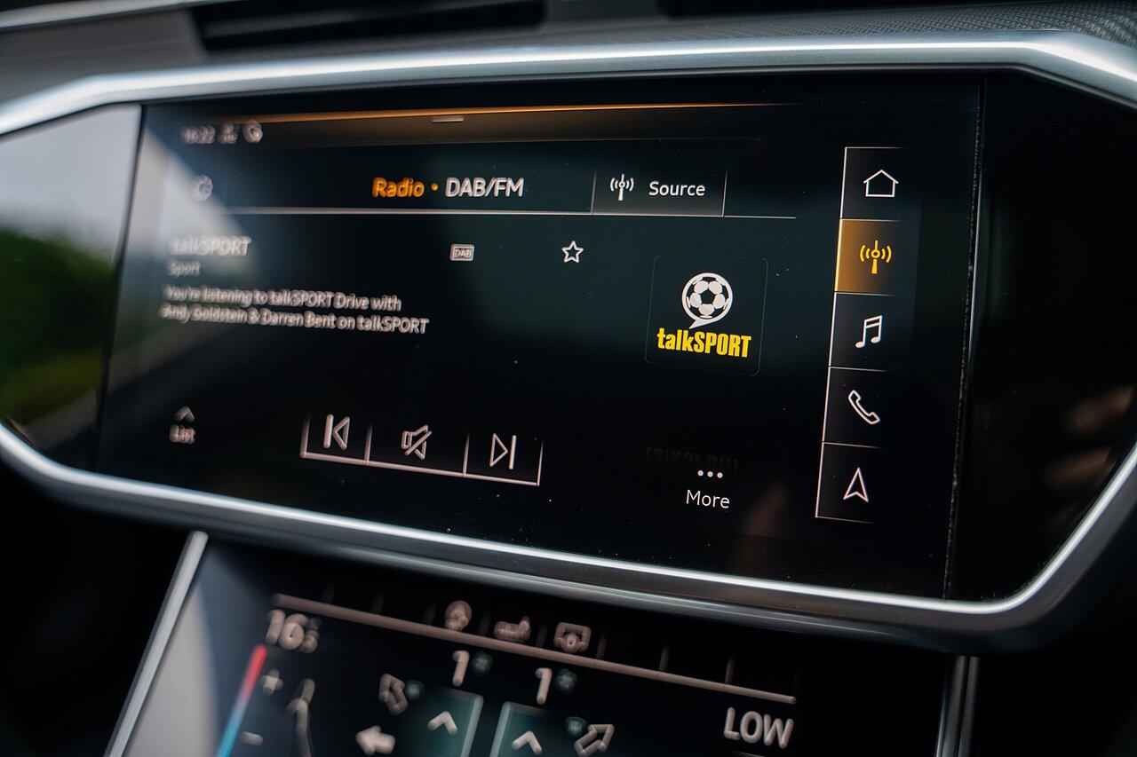 Audi RS6 view 82