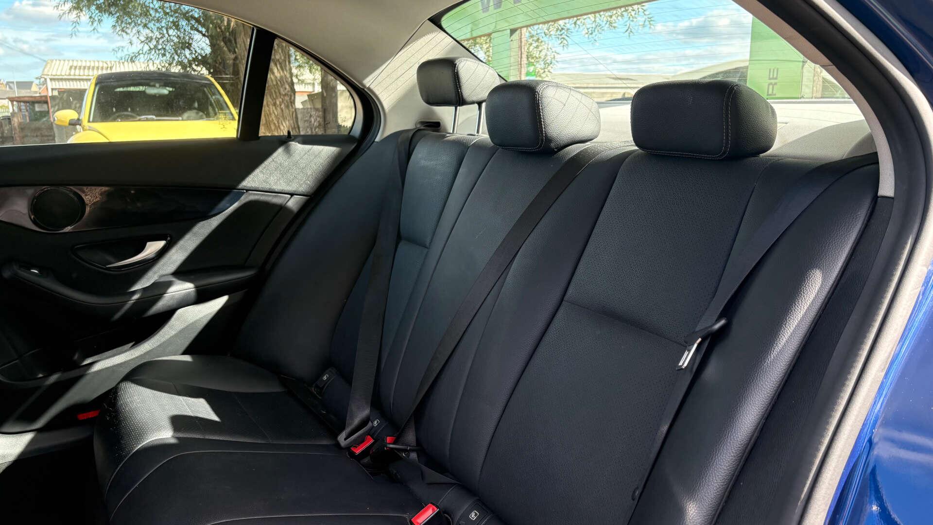 Mercedes-Benz C-Class view 10