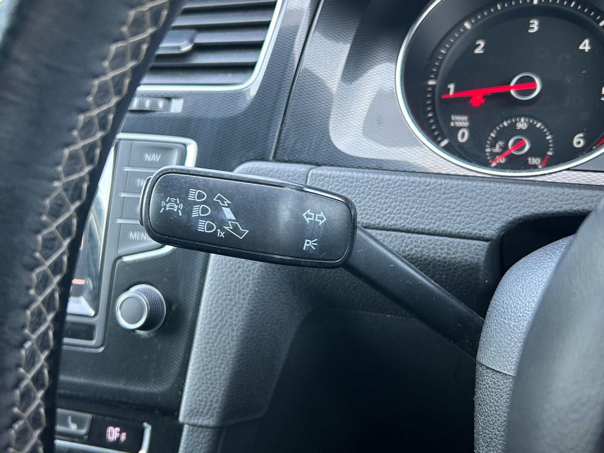 Volkswagen Golf view 30