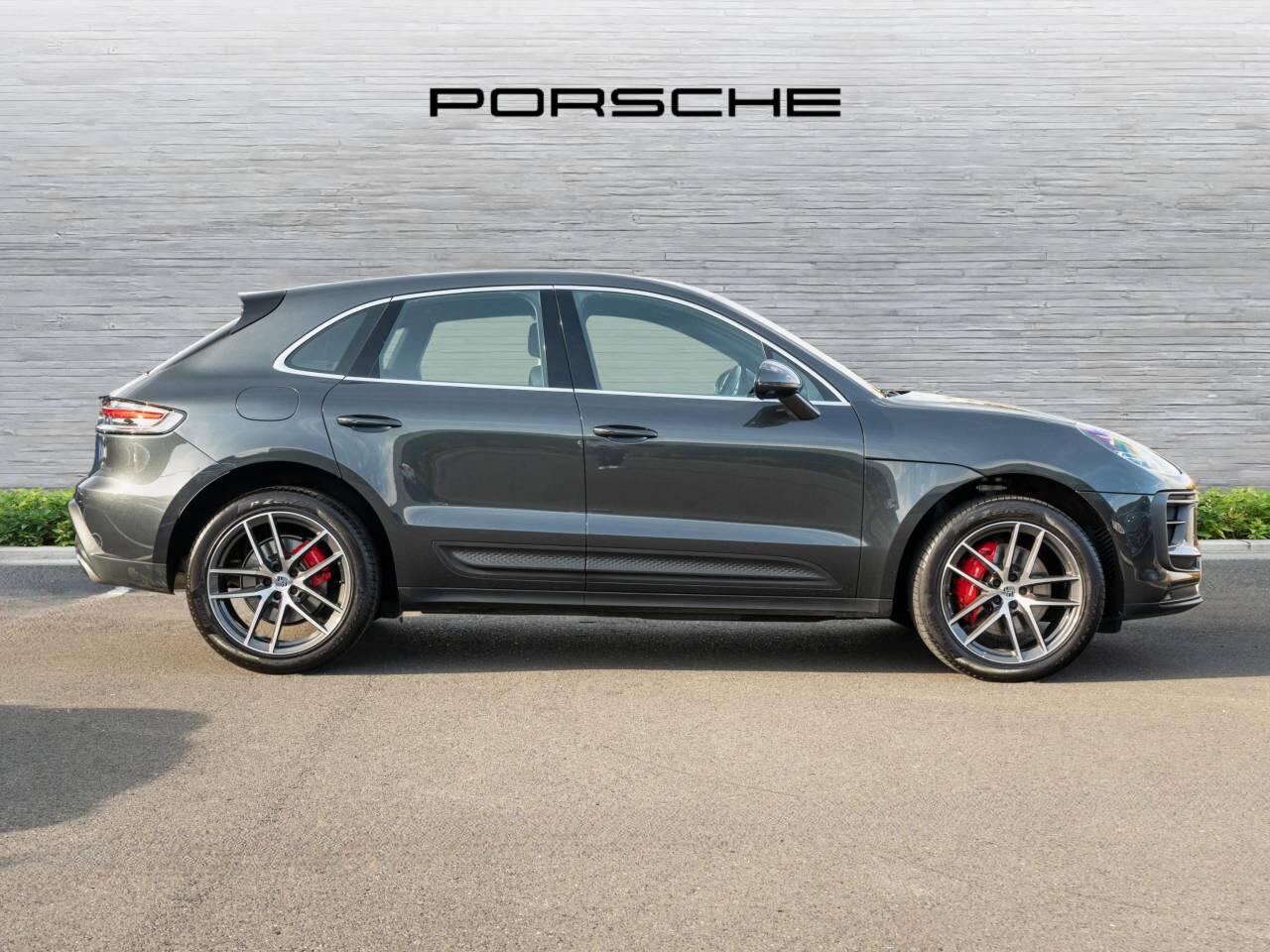 Porsche Macan view 2