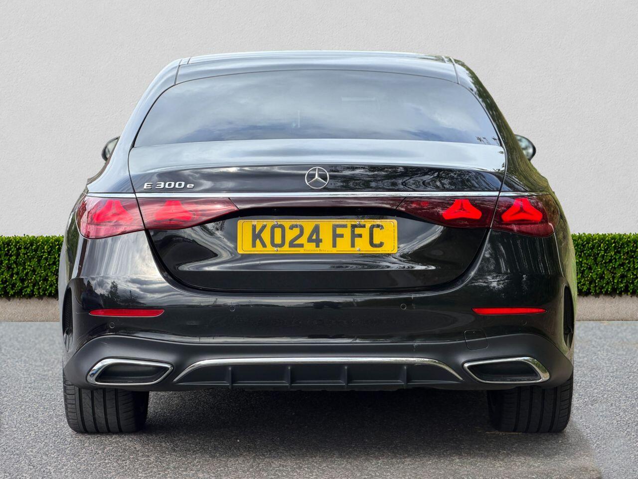 Mercedes-Benz E-Class view 6
