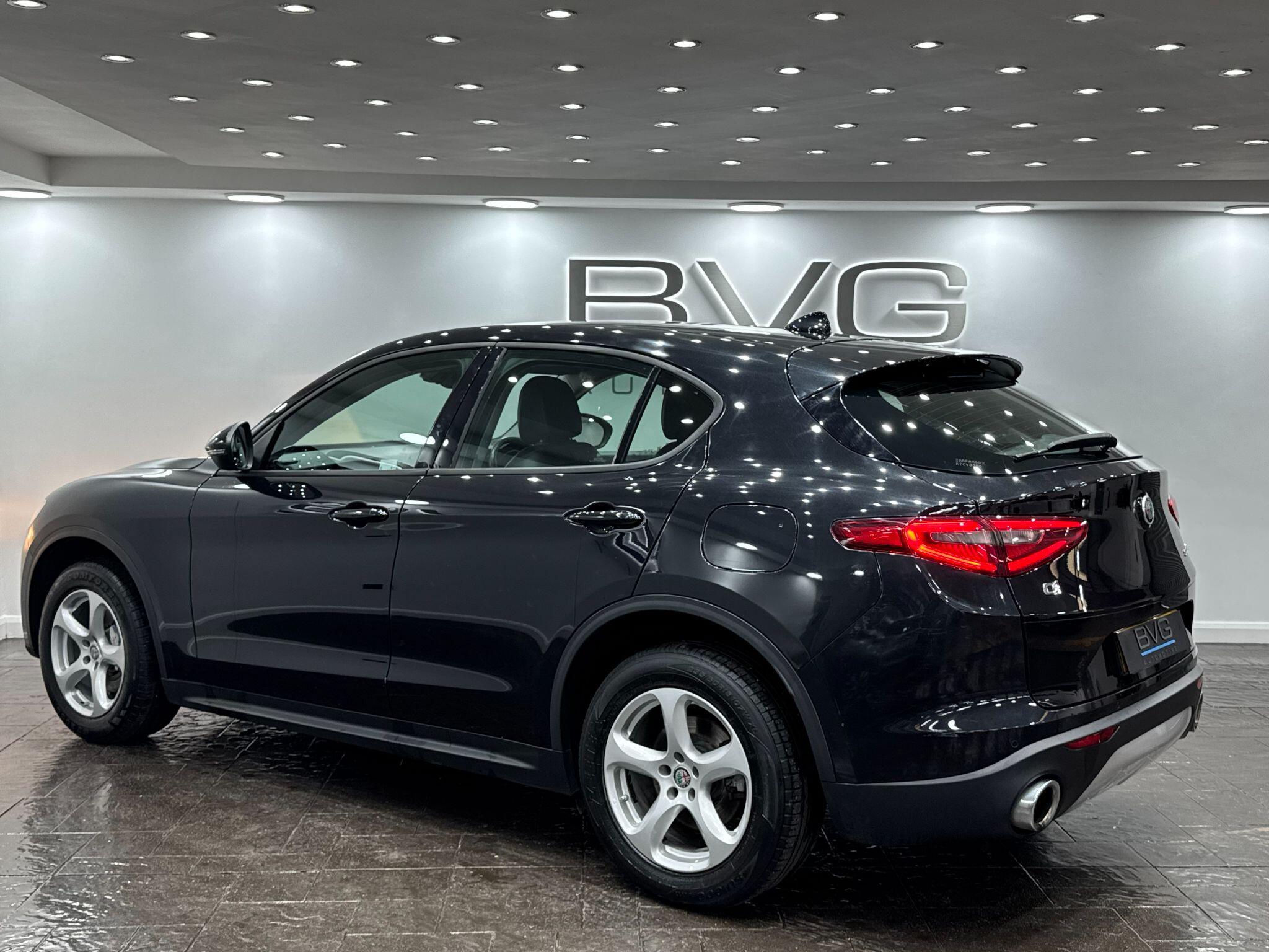 Alfa Romeo Stelvio view 7