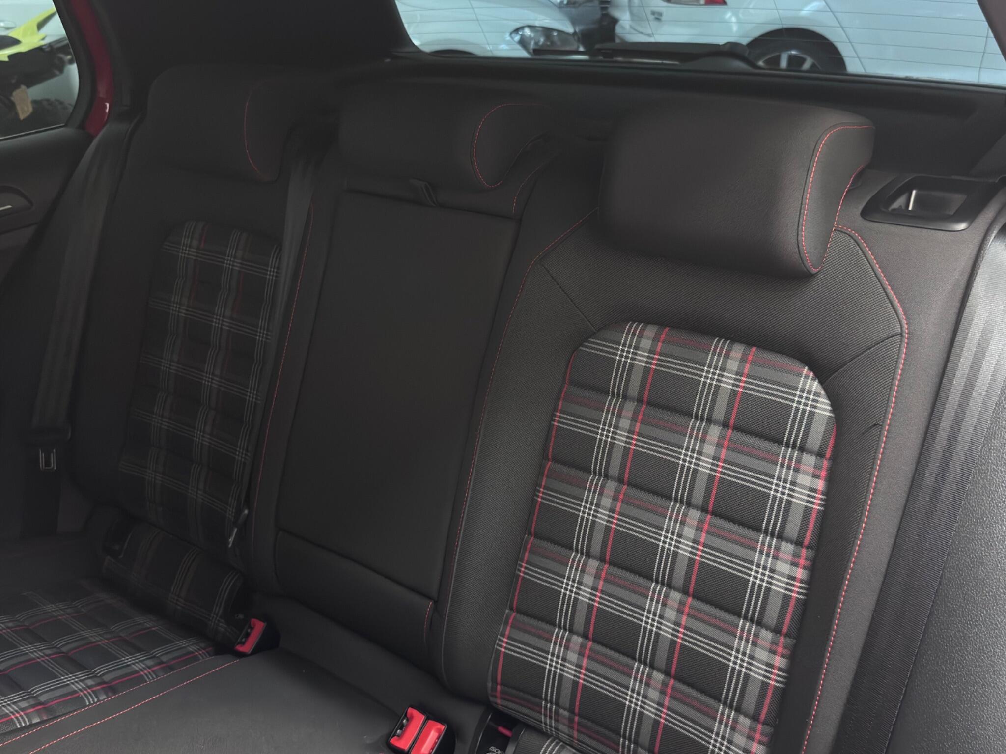 Volkswagen Golf view 56