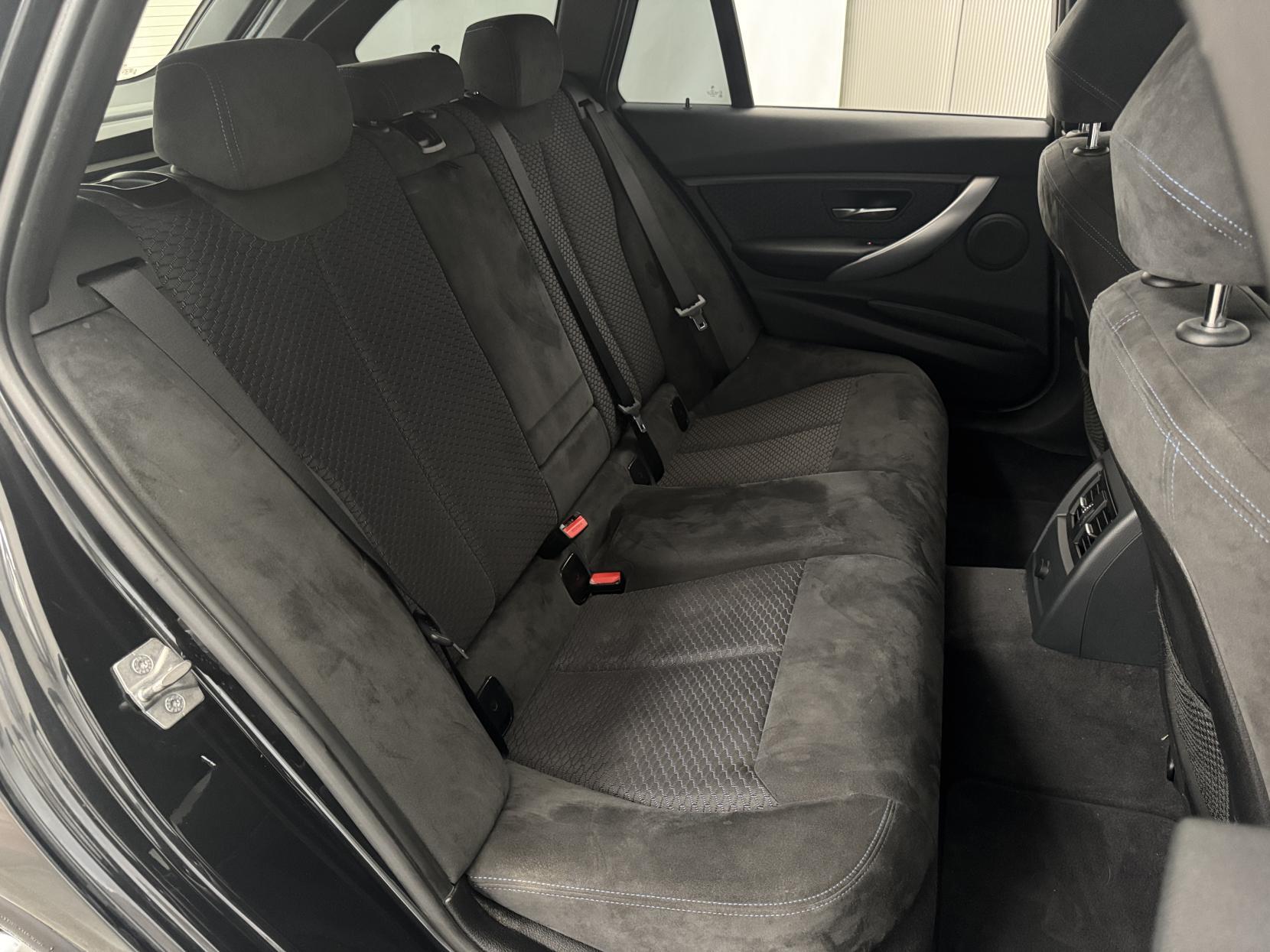 BMW 3 Series view 61