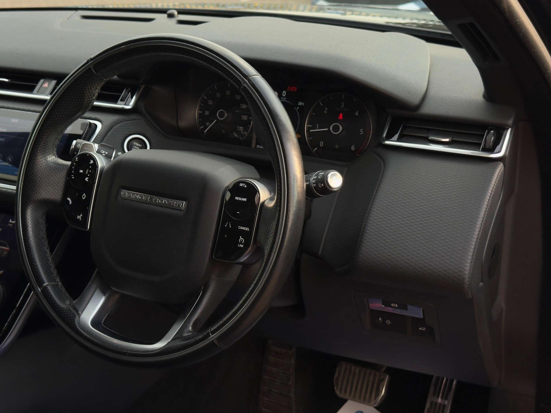 Land Rover Range Rover Velar view 48
