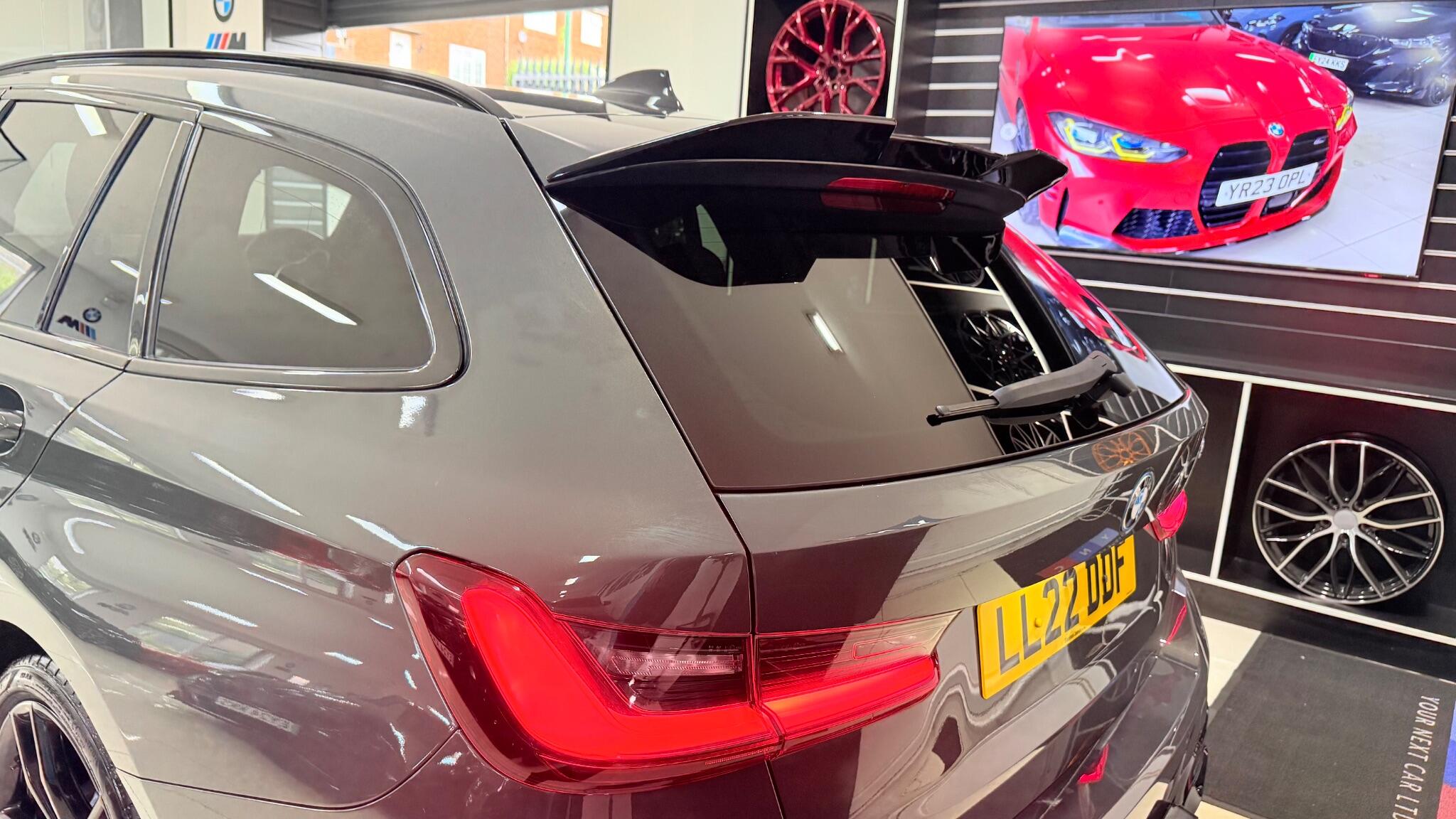 BMW 3 Series view 40