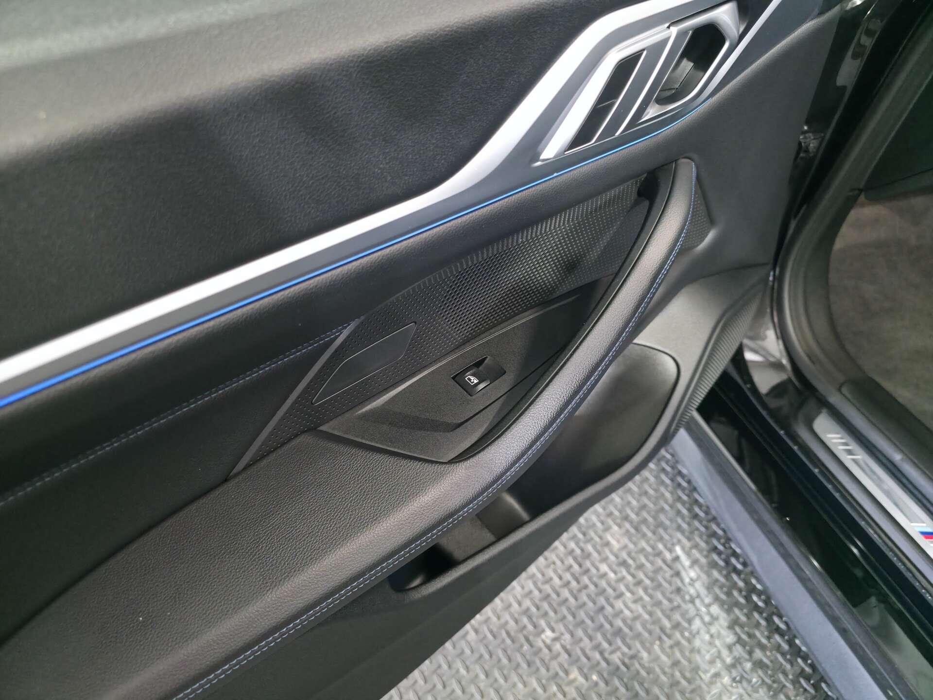 BMW I4 view 60