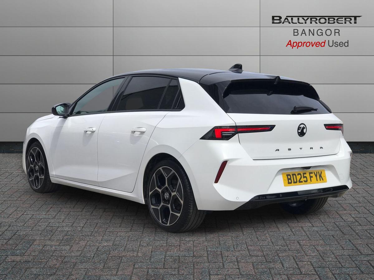 Vauxhall Astra view 2