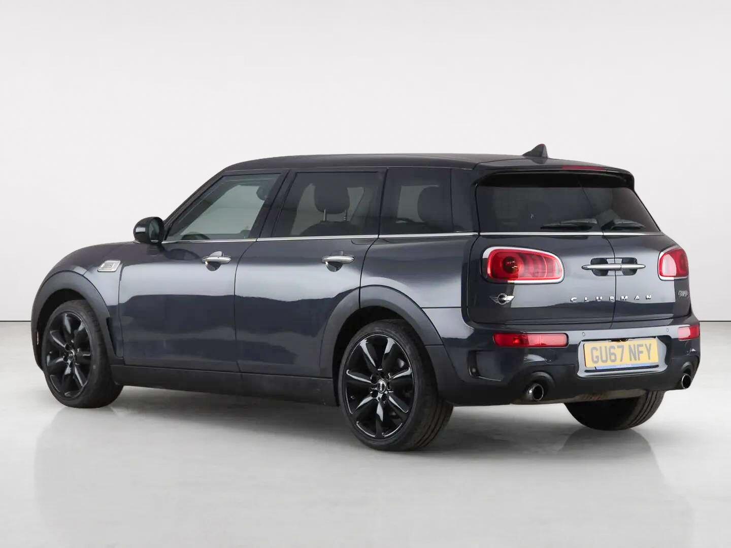 Mini Clubman view 6
