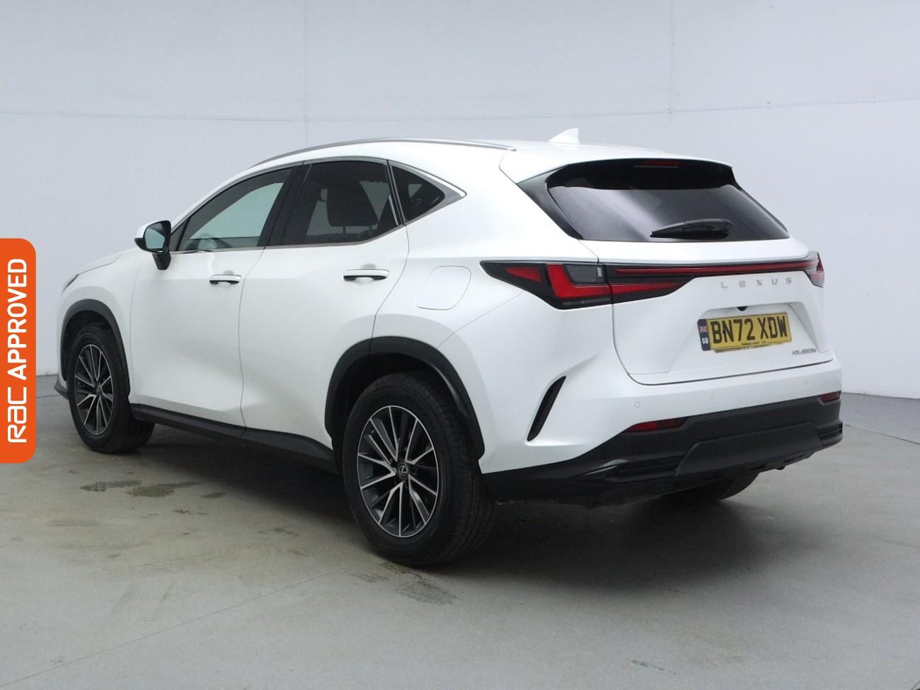 Lexus NX view 5