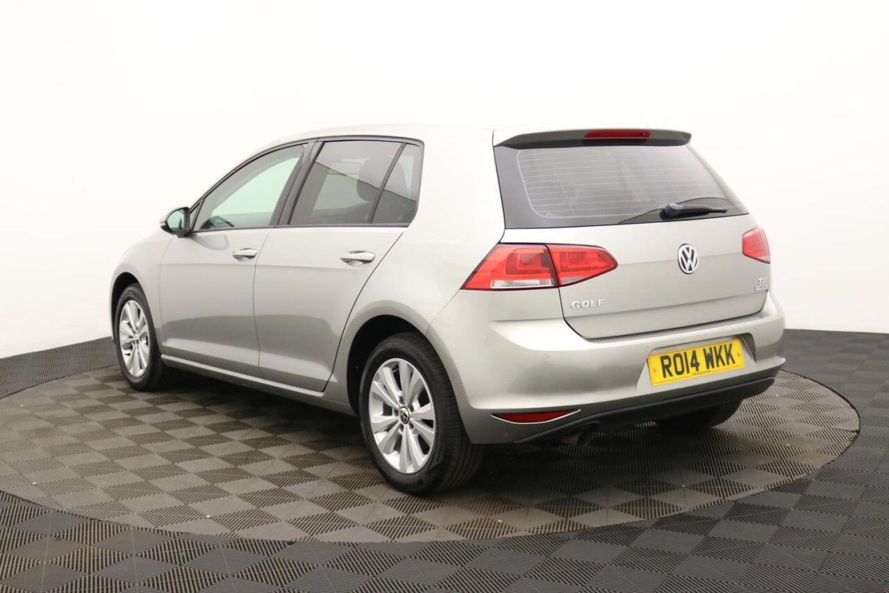 Volkswagen Golf view 7