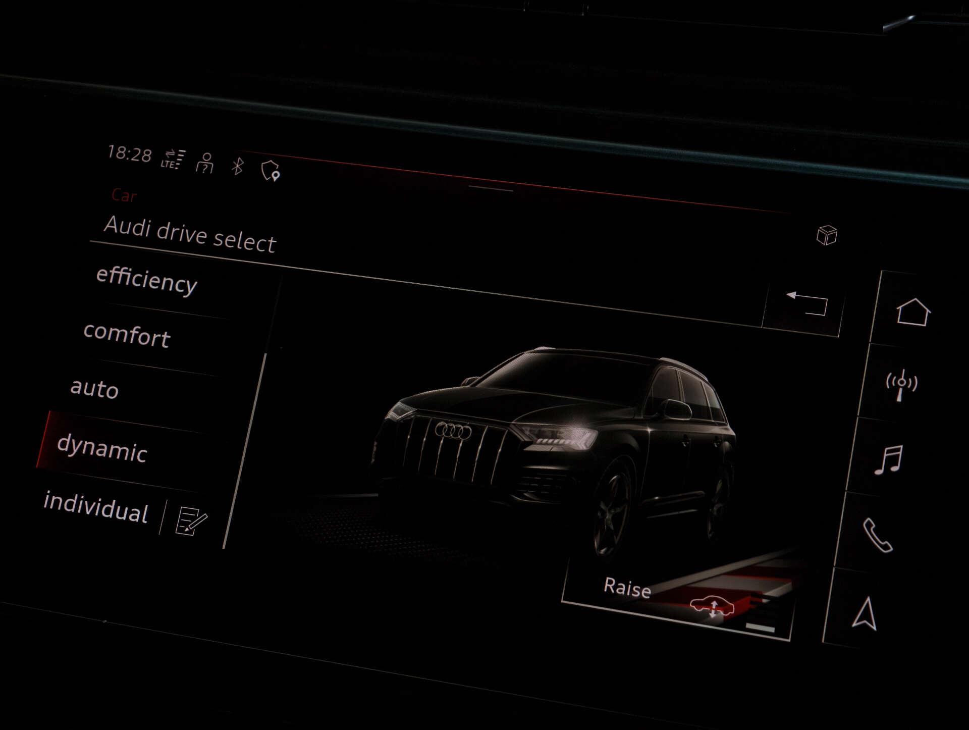 Audi SQ7 view 59