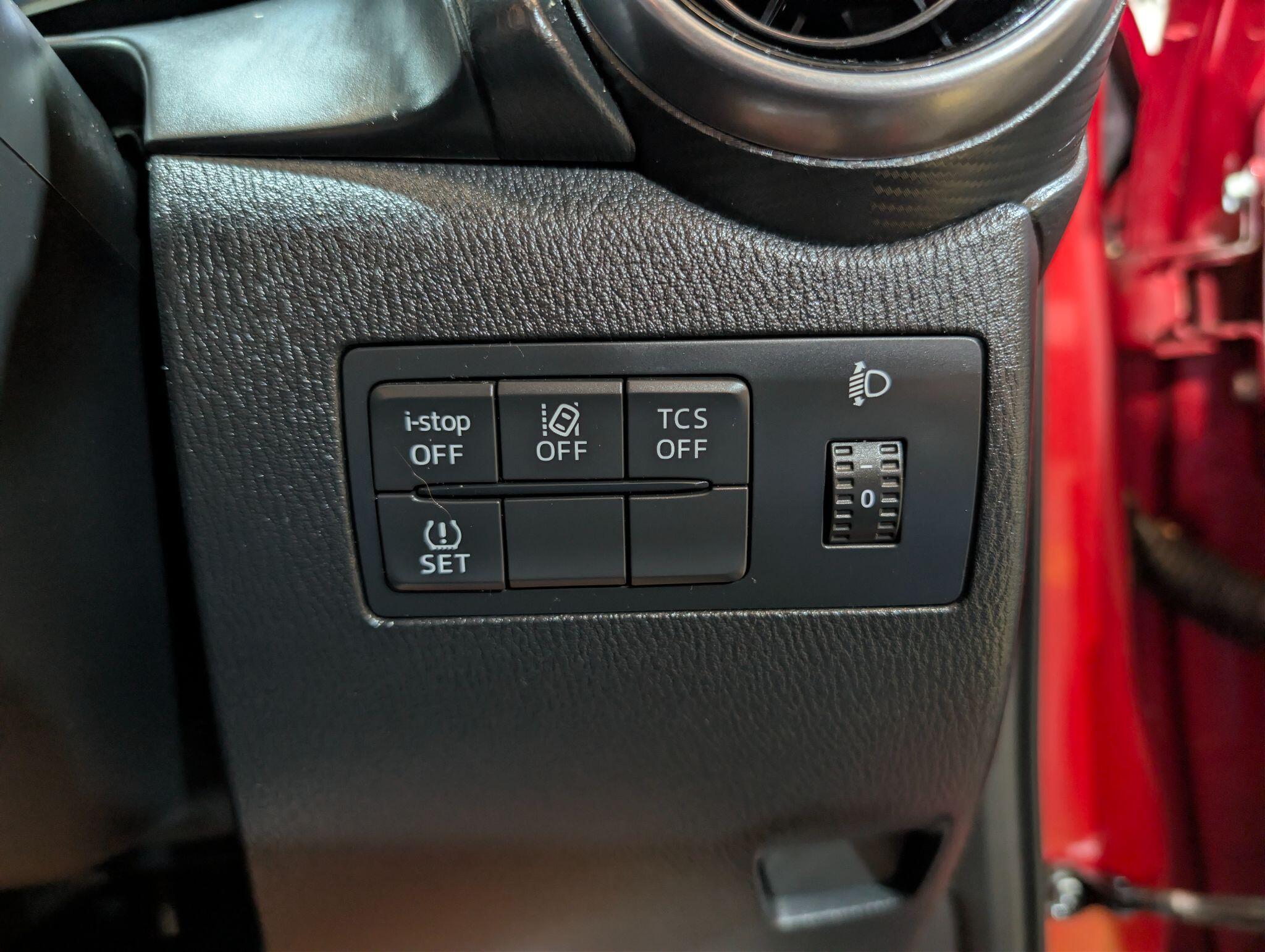 Mazda Skyactiv-G view 33