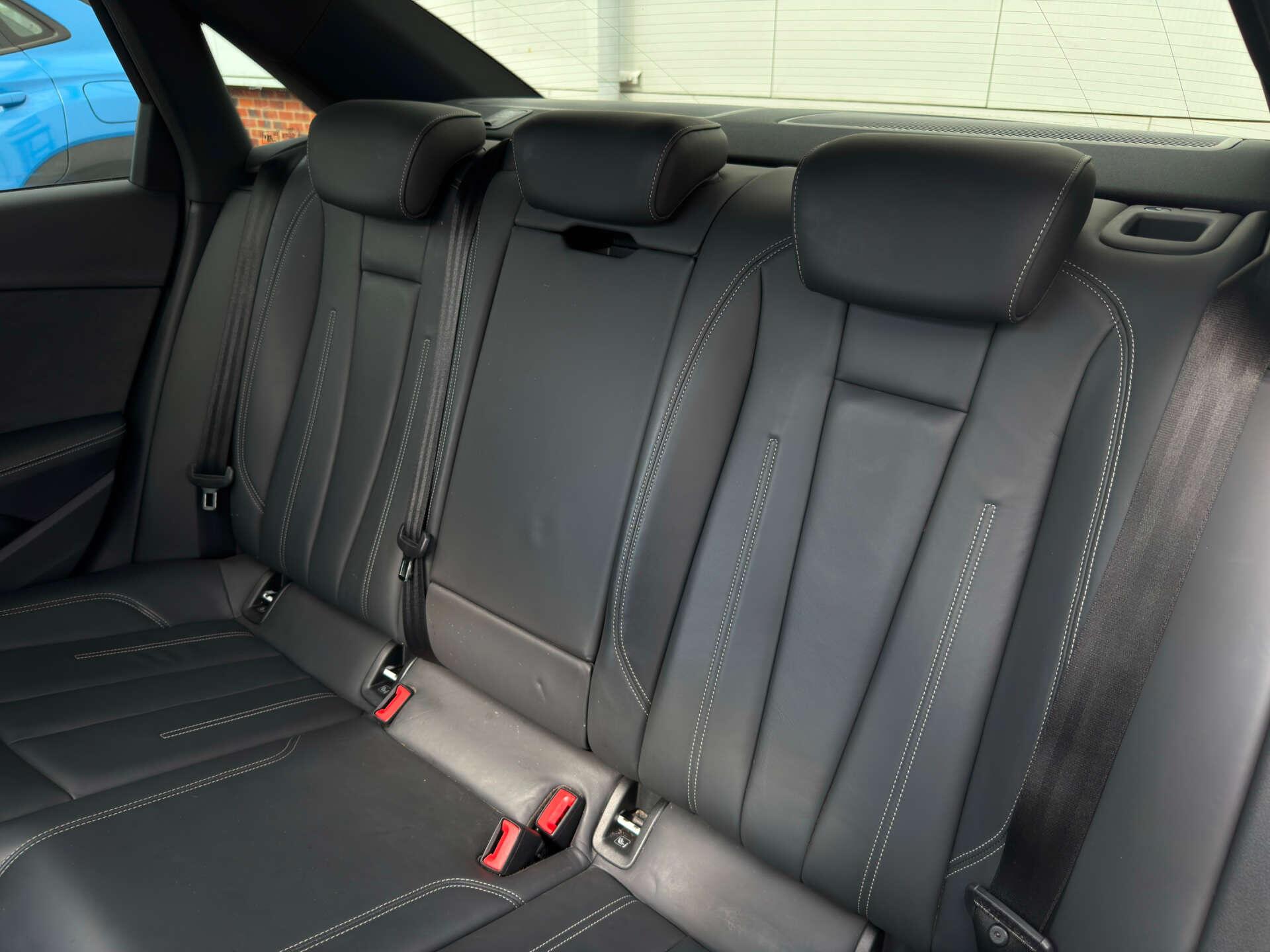 Audi A4 view 43