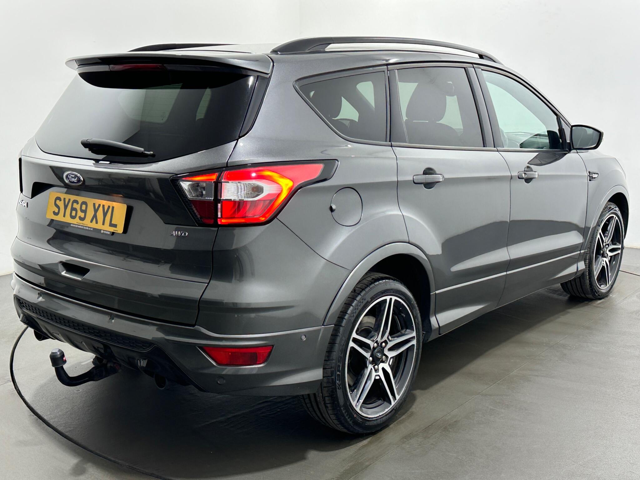 Ford Kuga view 49