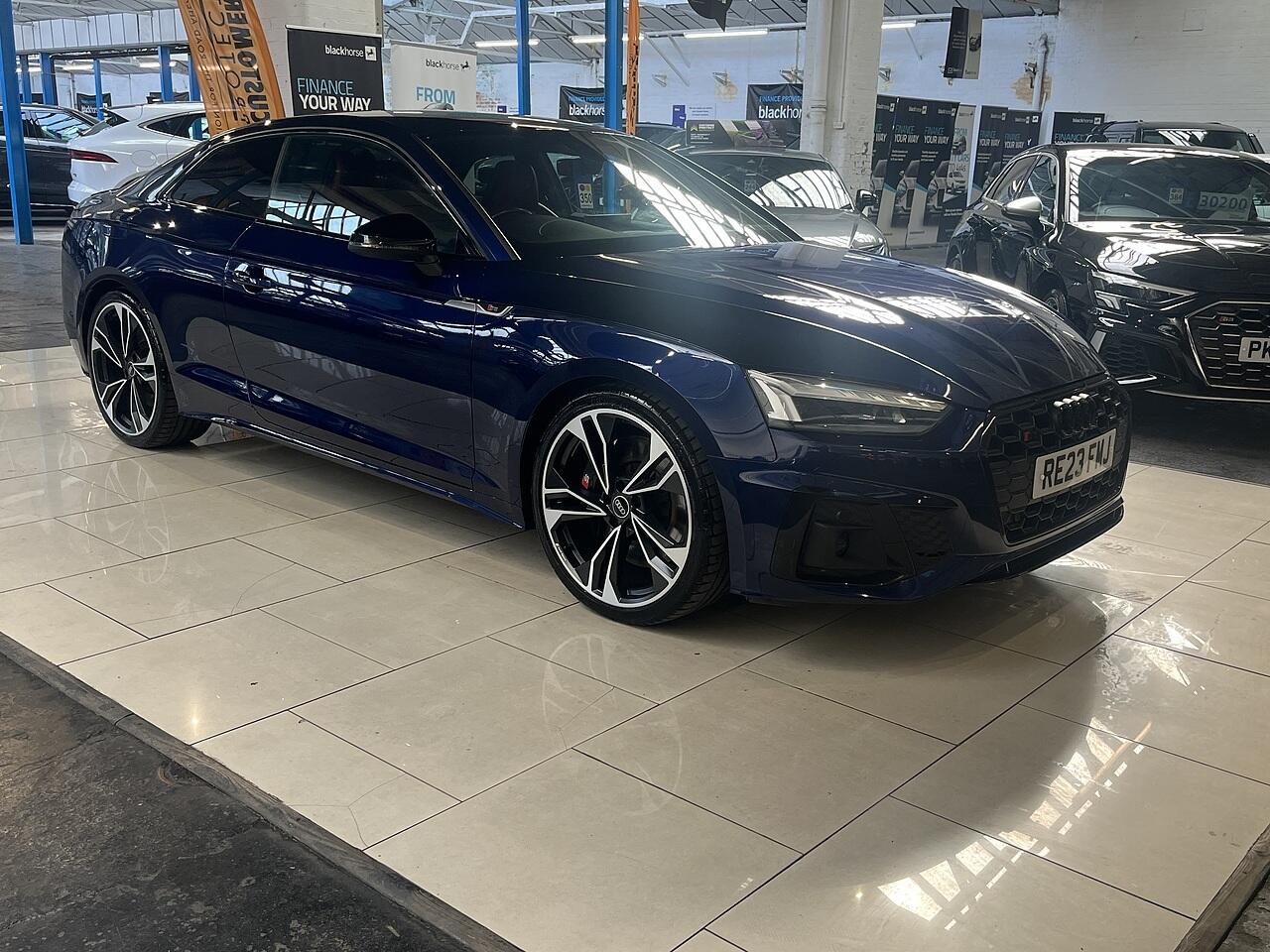 Audi S5 view 9