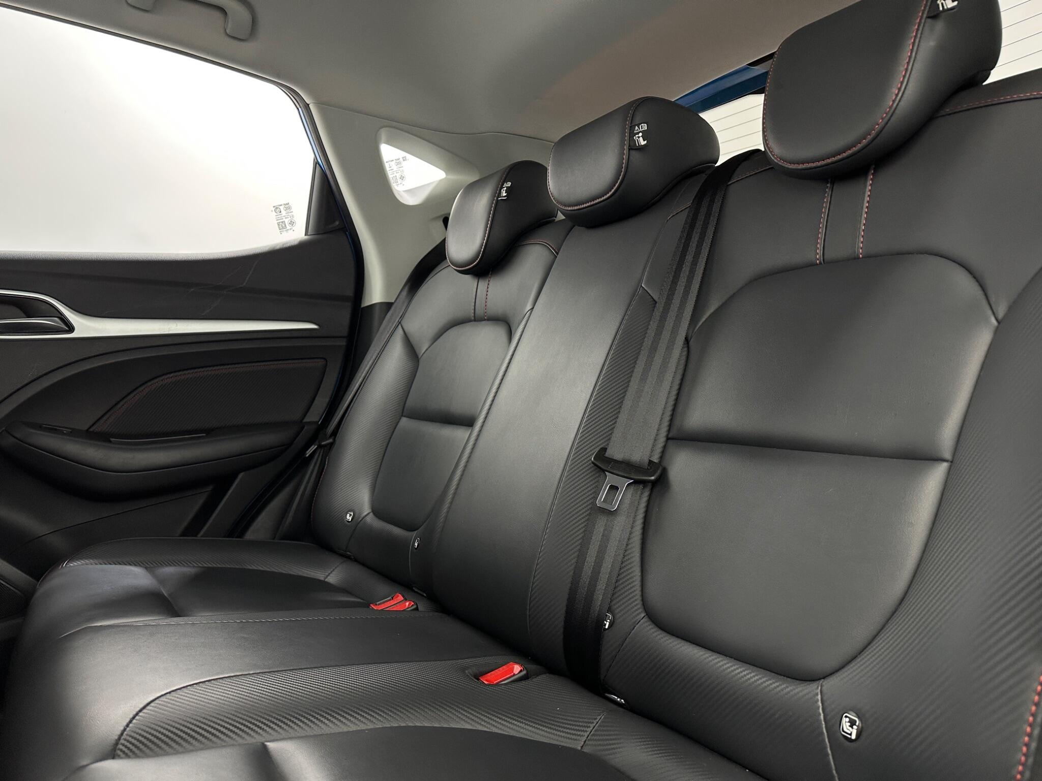 MG ZS view 39