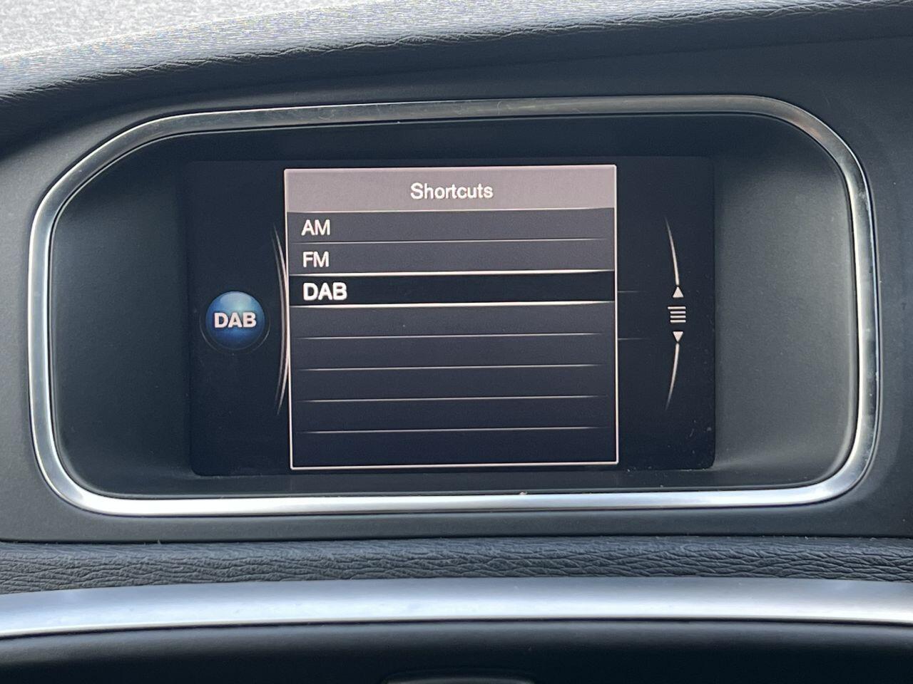 Volvo V40 view 36