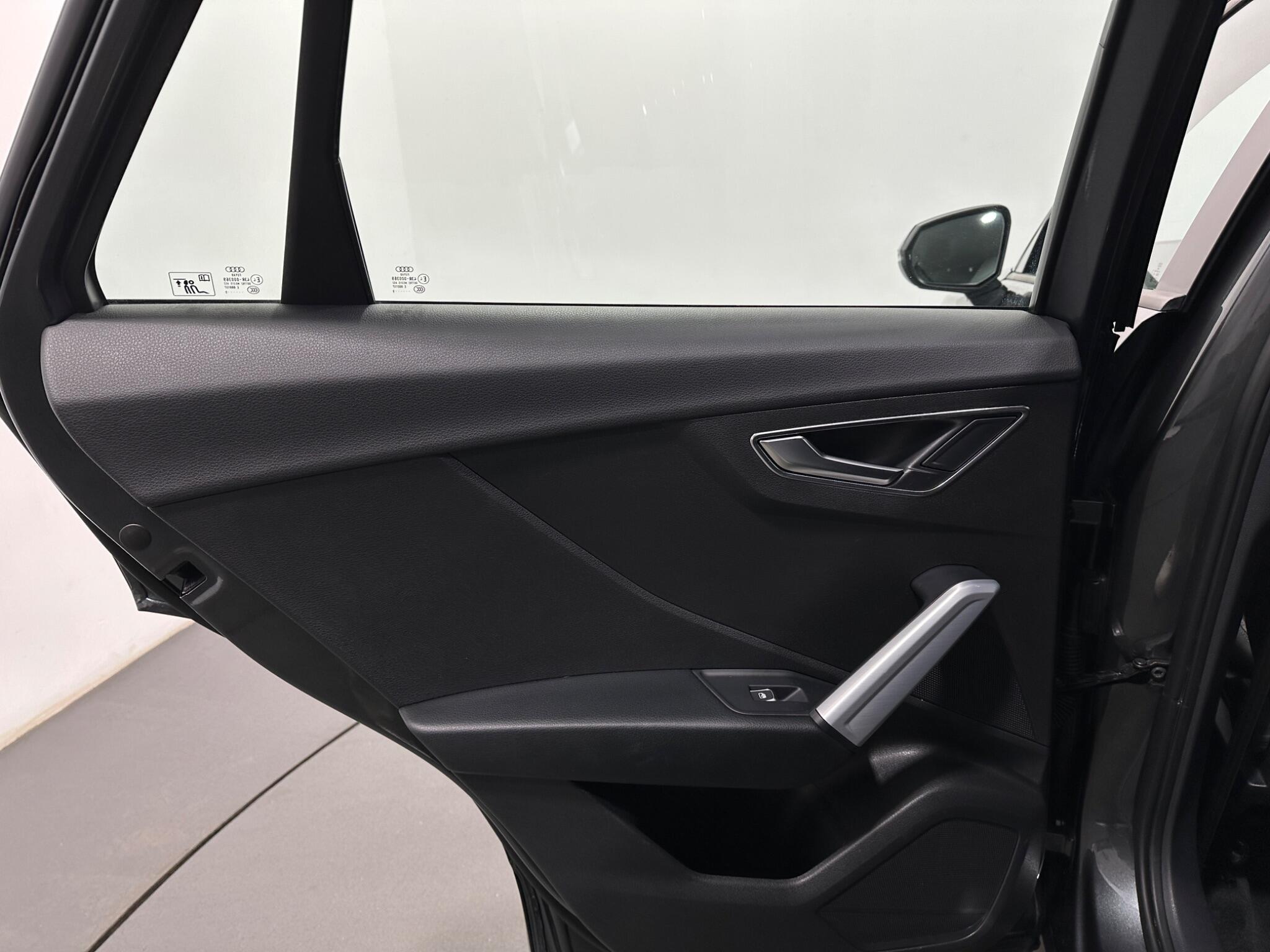 Audi Q2 view 40