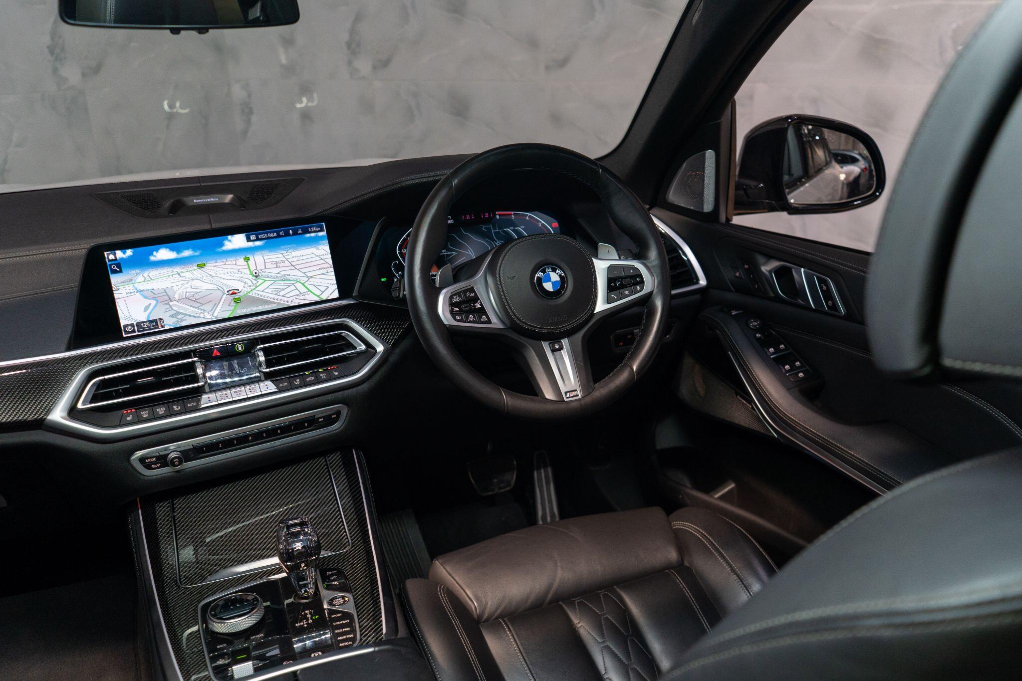 BMW X5 view 13