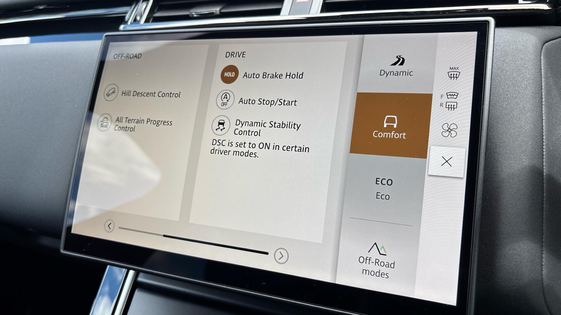 Land Rover Range Rover Velar view 52