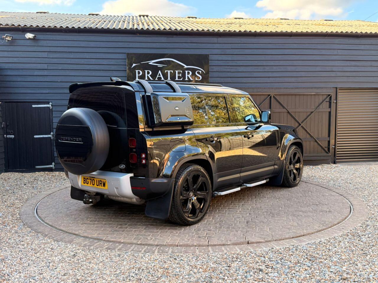 Land Rover Defender view 4
