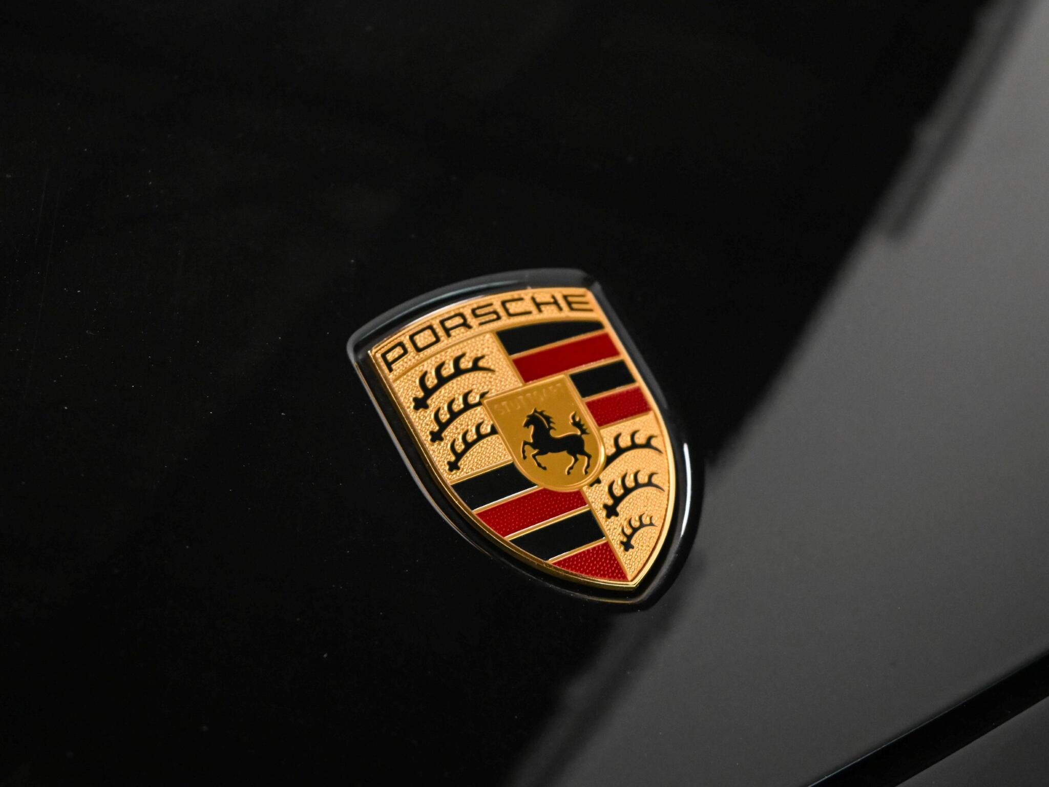 Porsche Cayenne view 48