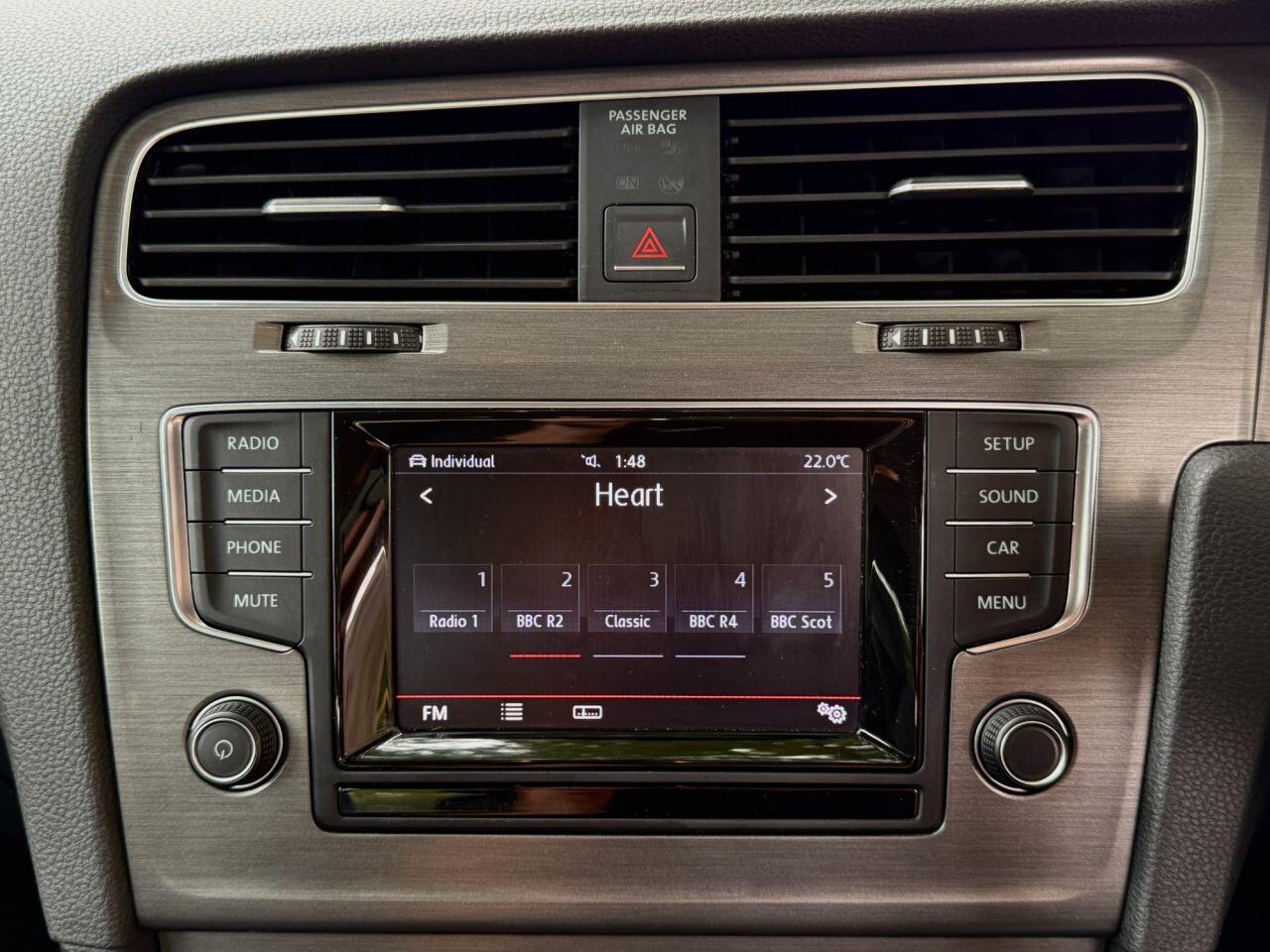 Volkswagen Golf view 17