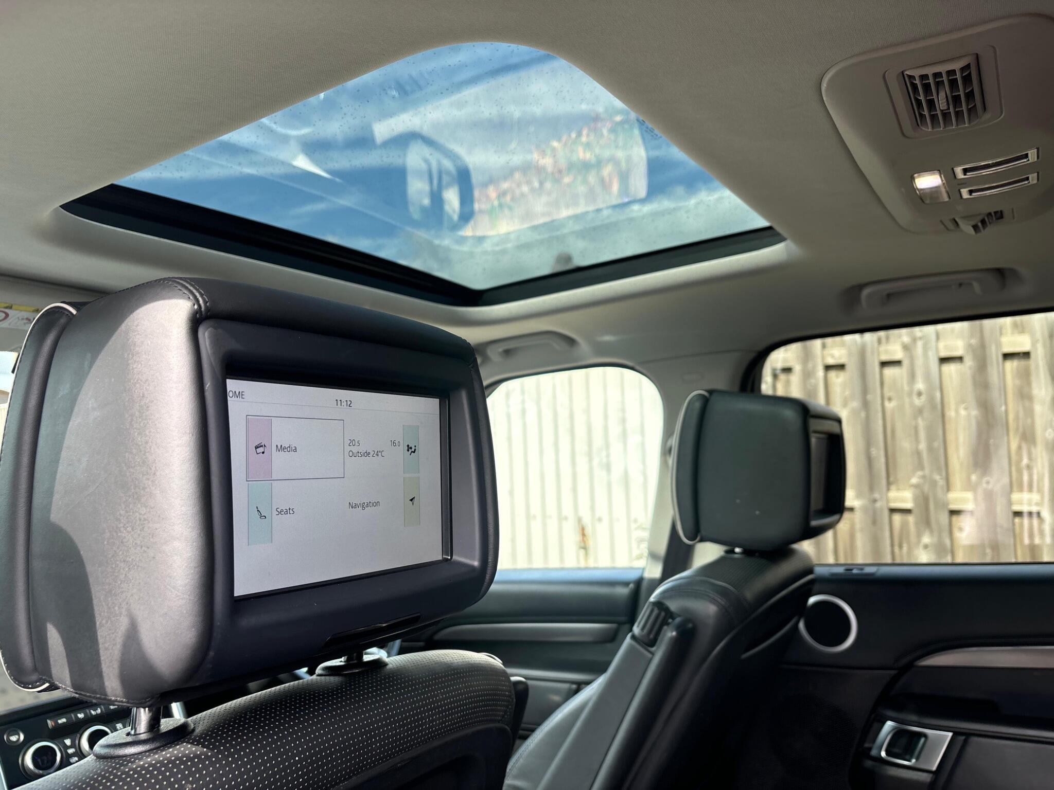 Land Rover Discovery 3 view 23