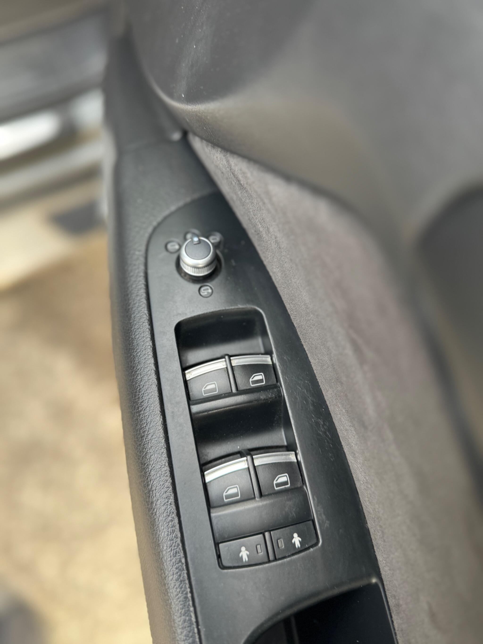 2014 Audi Q7 3.0 TDI V6 S line Sport Edition Tiptronic quattro Euro 5 (s/s) 5dr image 56