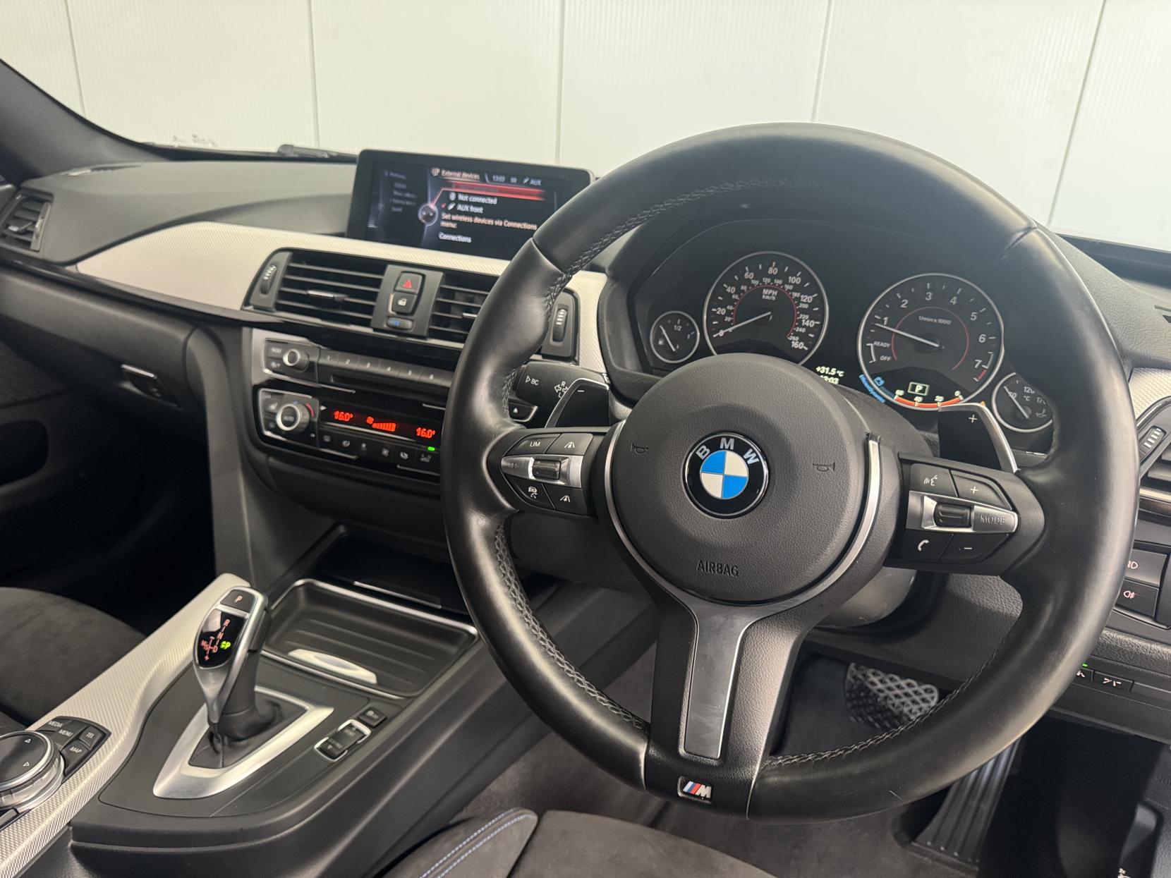 BMW 4 Series Gran Coupe view 54